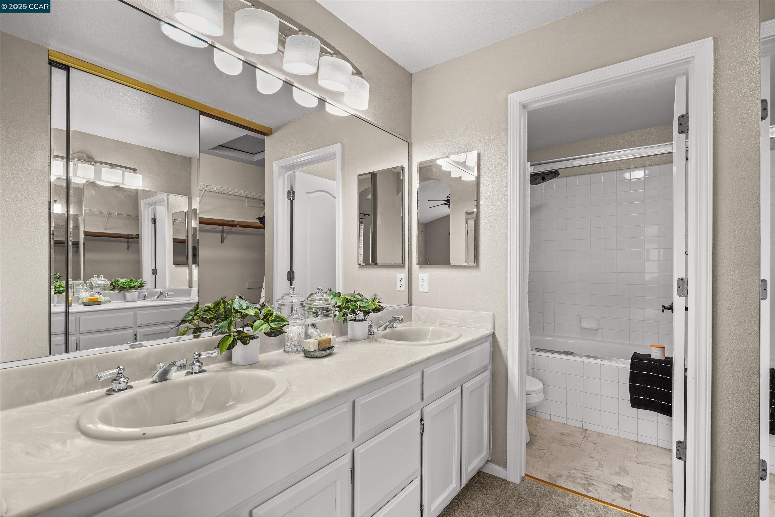 Detail Gallery Image 31 of 38 For 2063 Bluerock Ct, Concord,  CA 94521-1672 - 3 Beds | 2 Baths