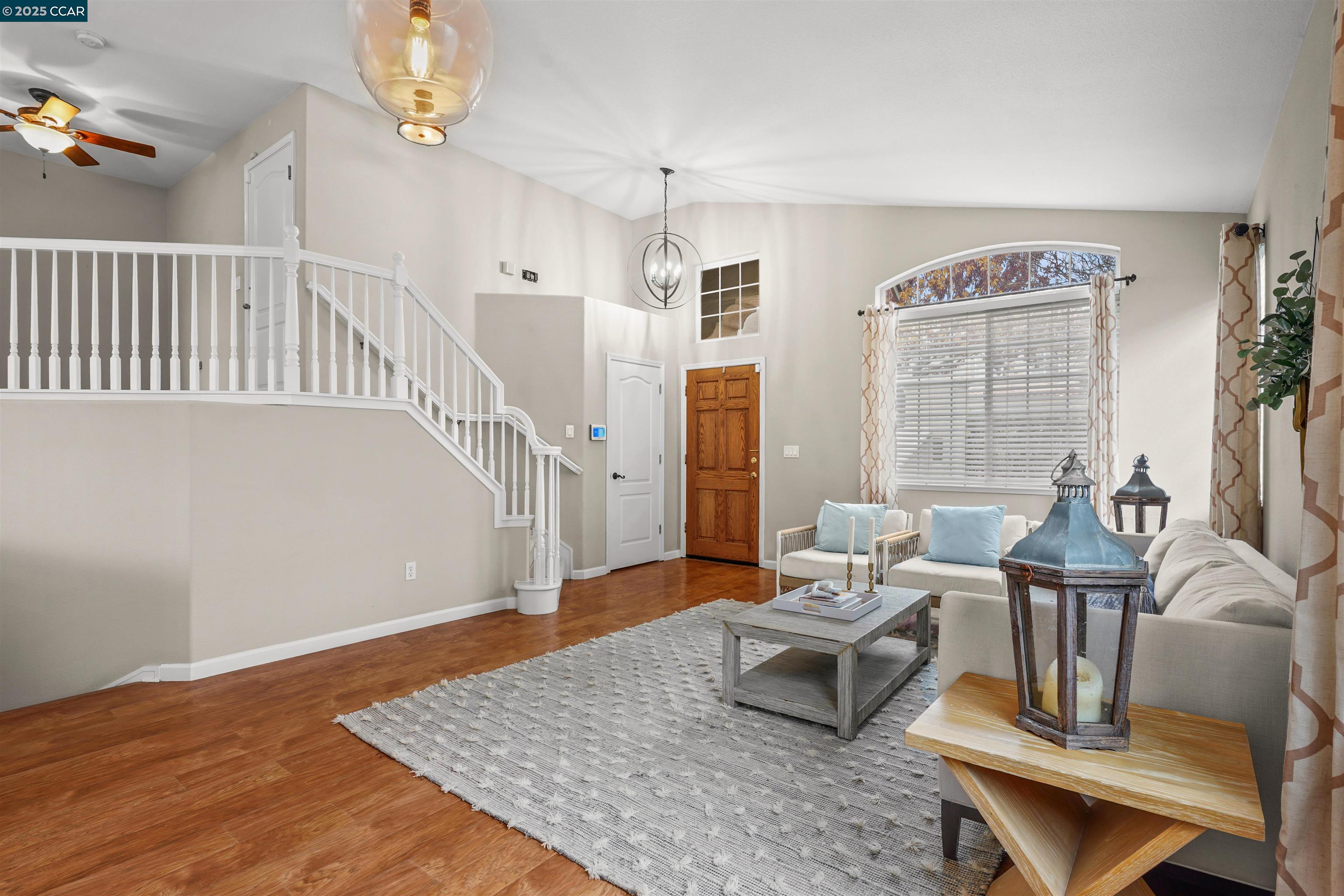 Detail Gallery Image 5 of 38 For 2063 Bluerock Ct, Concord,  CA 94521-1672 - 3 Beds | 2 Baths