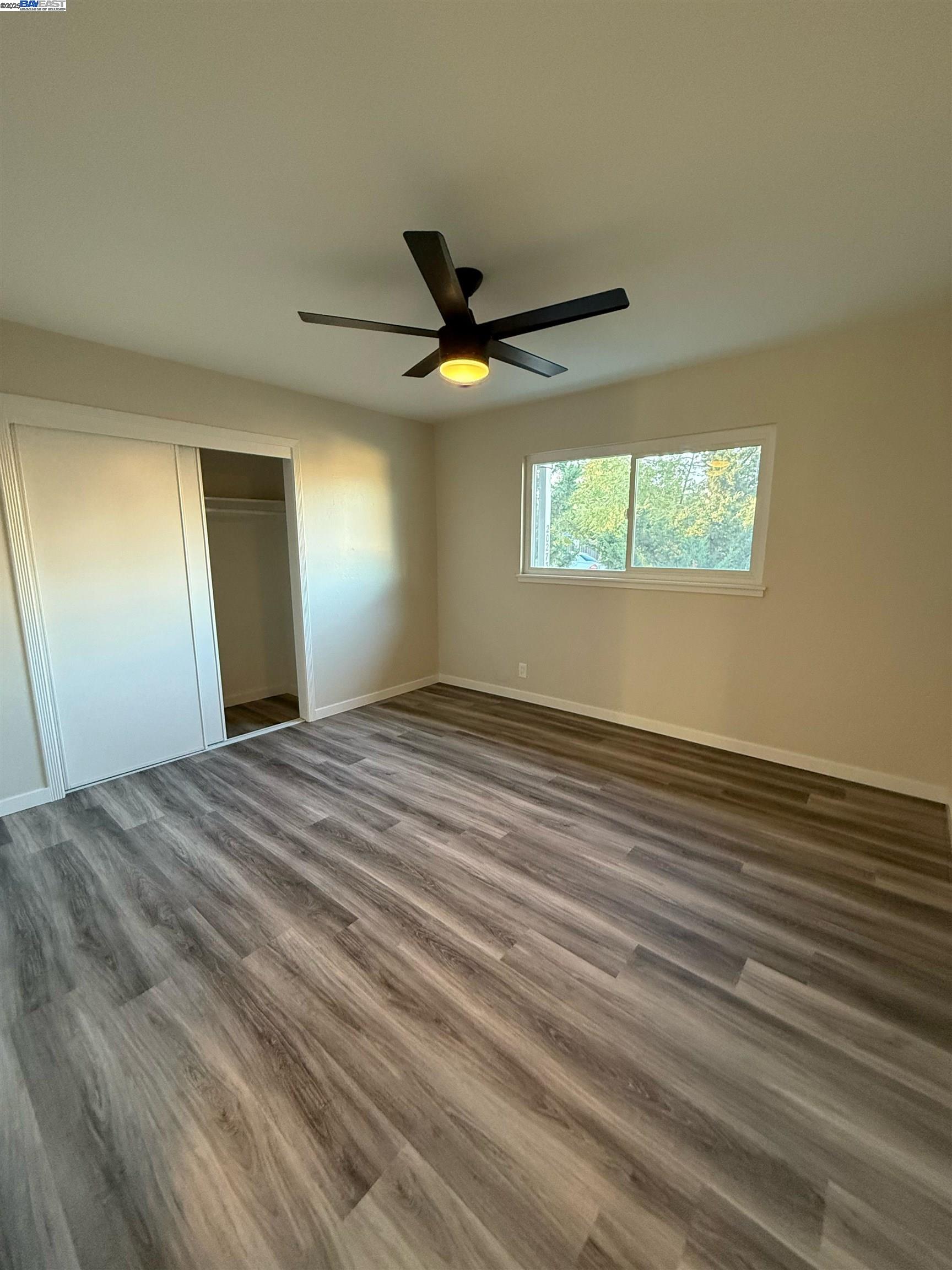 Detail Gallery Image 6 of 13 For 20275 Stanton Ave a,  Castro Valley,  CA 94546 - 2 Beds | 1 Baths