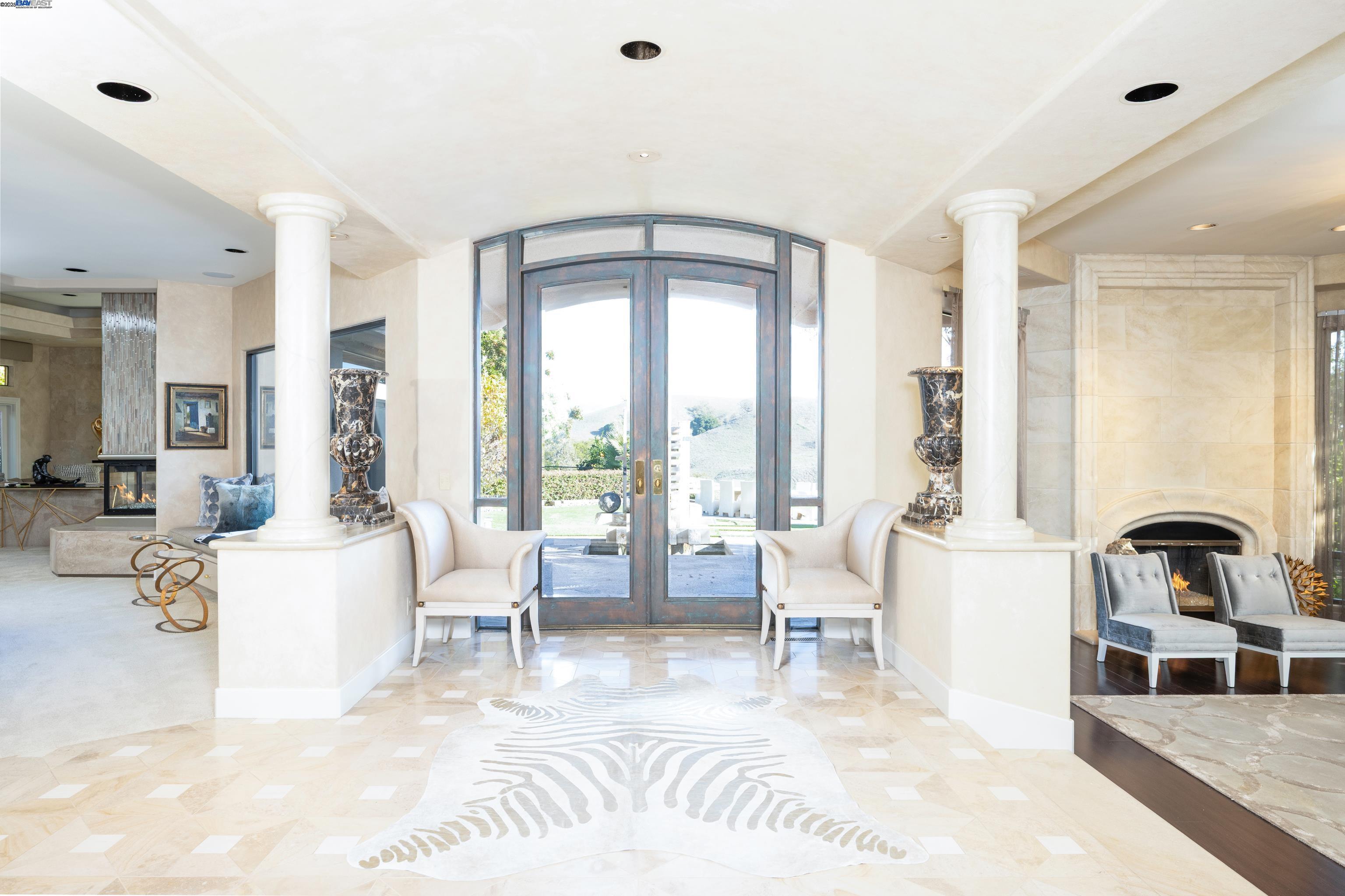 Detail Gallery Image 2 of 49 For 4478 Deer Ridge Rd, Danville,  CA 94506 - 6 Beds | 5/1 Baths