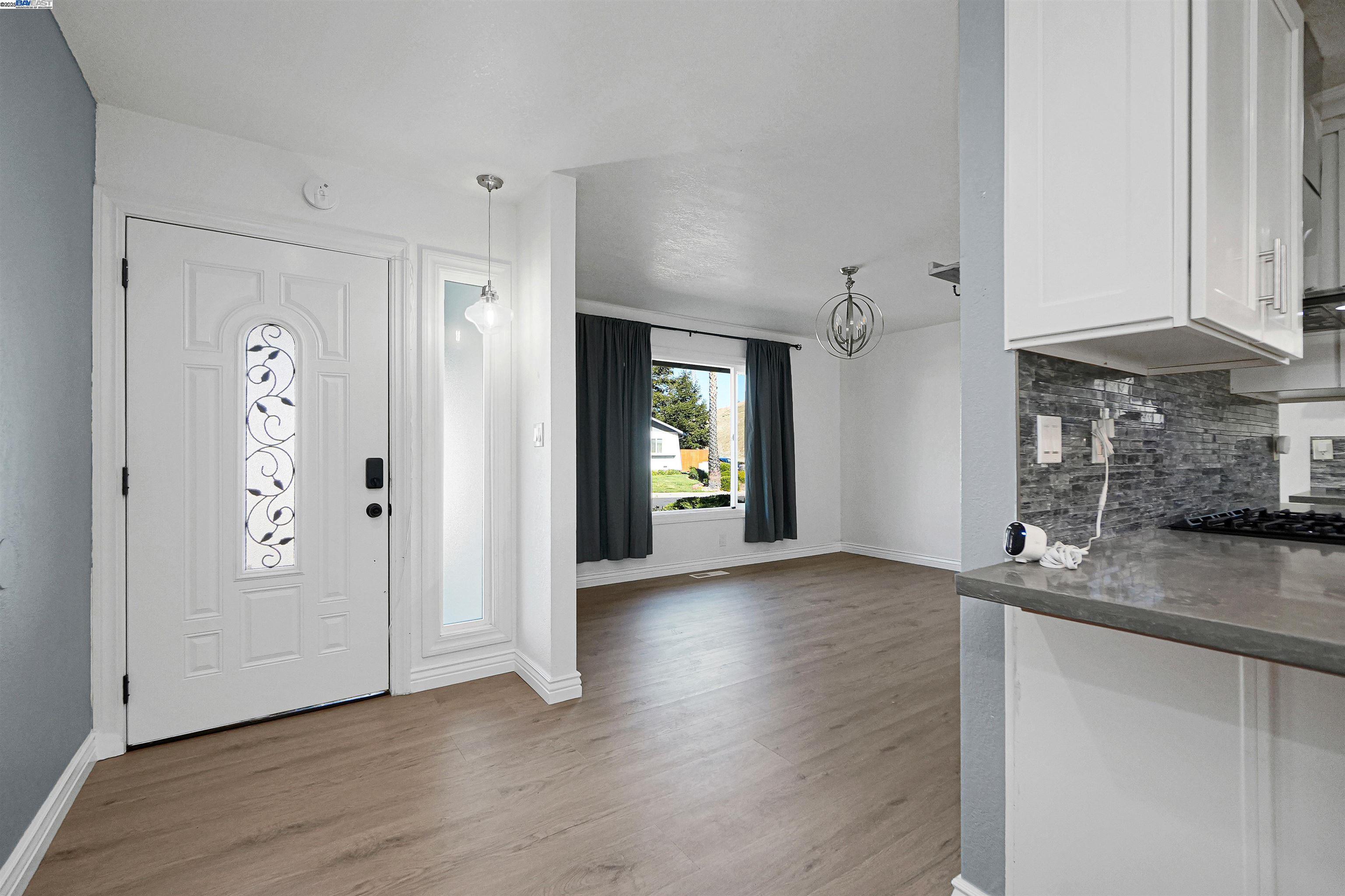 Detail Gallery Image 9 of 59 For 5 Terranova Dr, Antioch,  CA 94509 - 3 Beds | 2 Baths