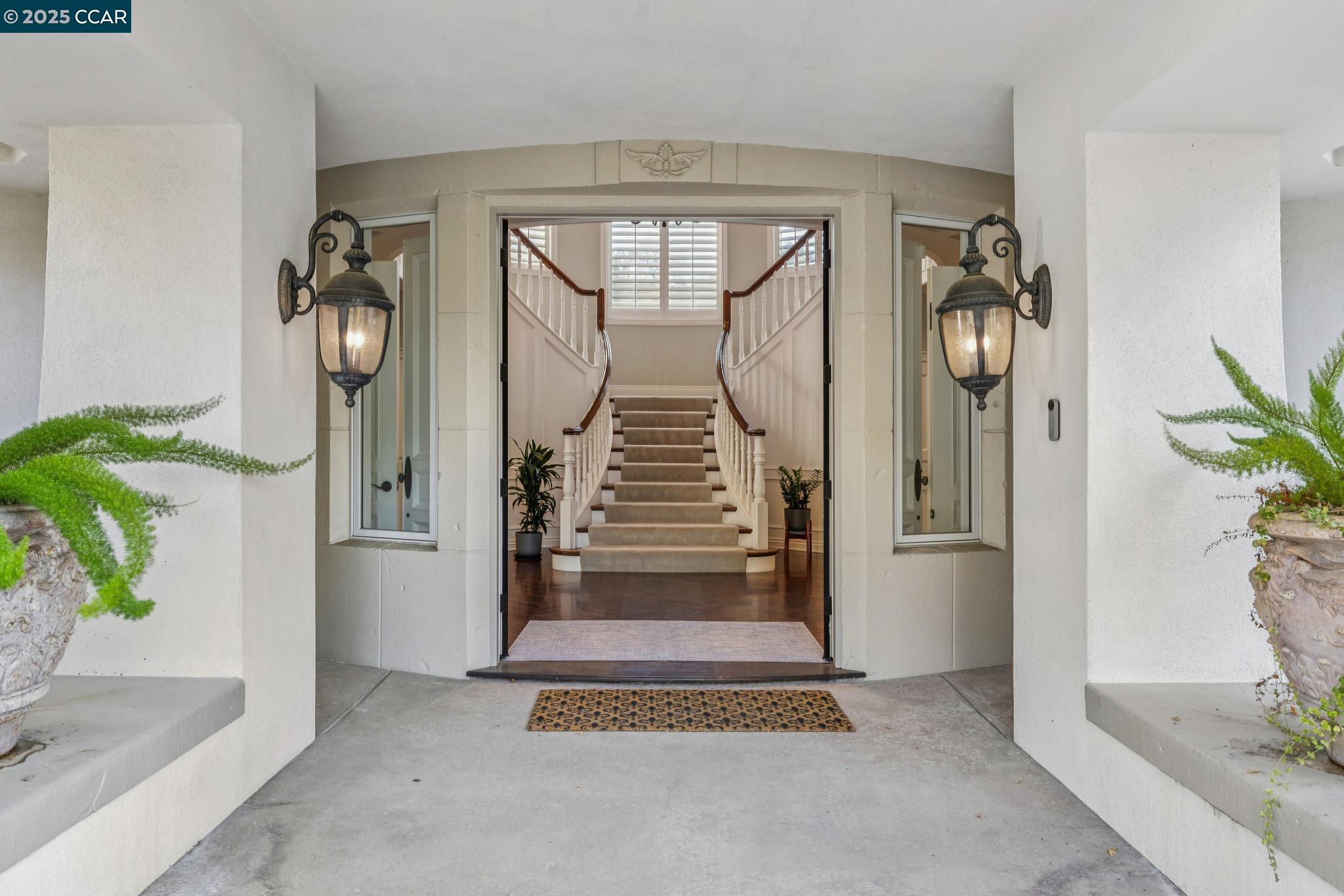 Detail Gallery Image 2 of 60 For 291 Barrington Lane, Alamo,  CA 94507 - 4 Beds | 4/2 Baths