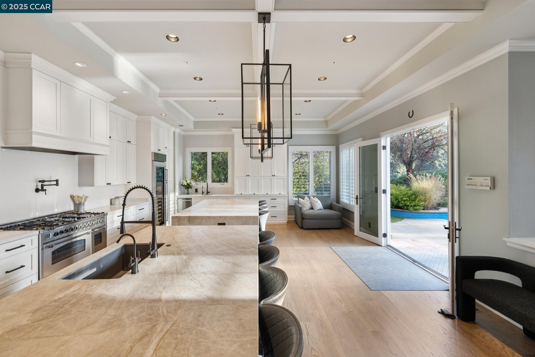 Detail Gallery Image 11 of 60 For 291 Barrington Lane, Alamo,  CA 94507 - 4 Beds | 4/2 Baths