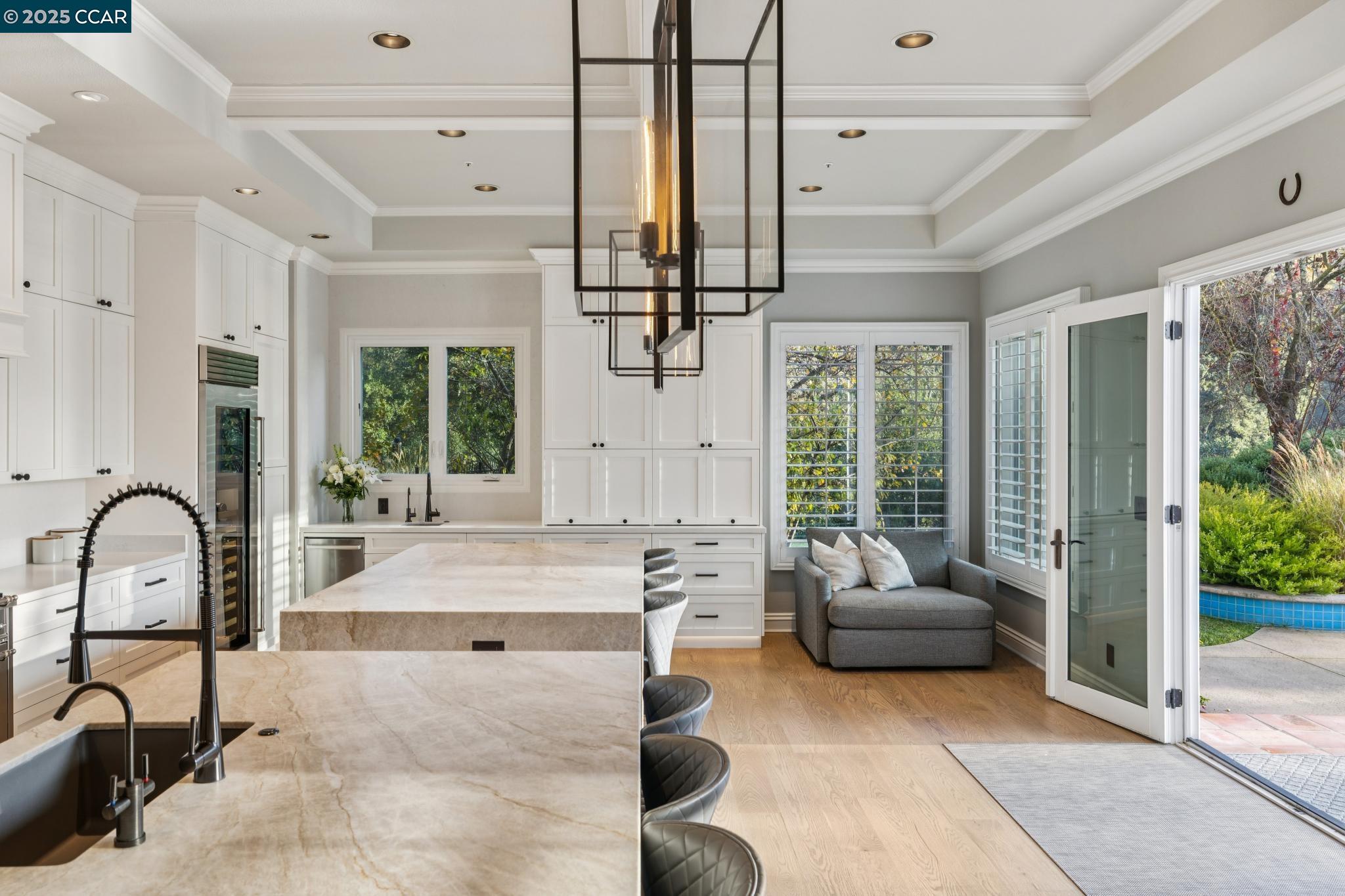 Detail Gallery Image 12 of 60 For 291 Barrington Lane, Alamo,  CA 94507 - 4 Beds | 4/2 Baths