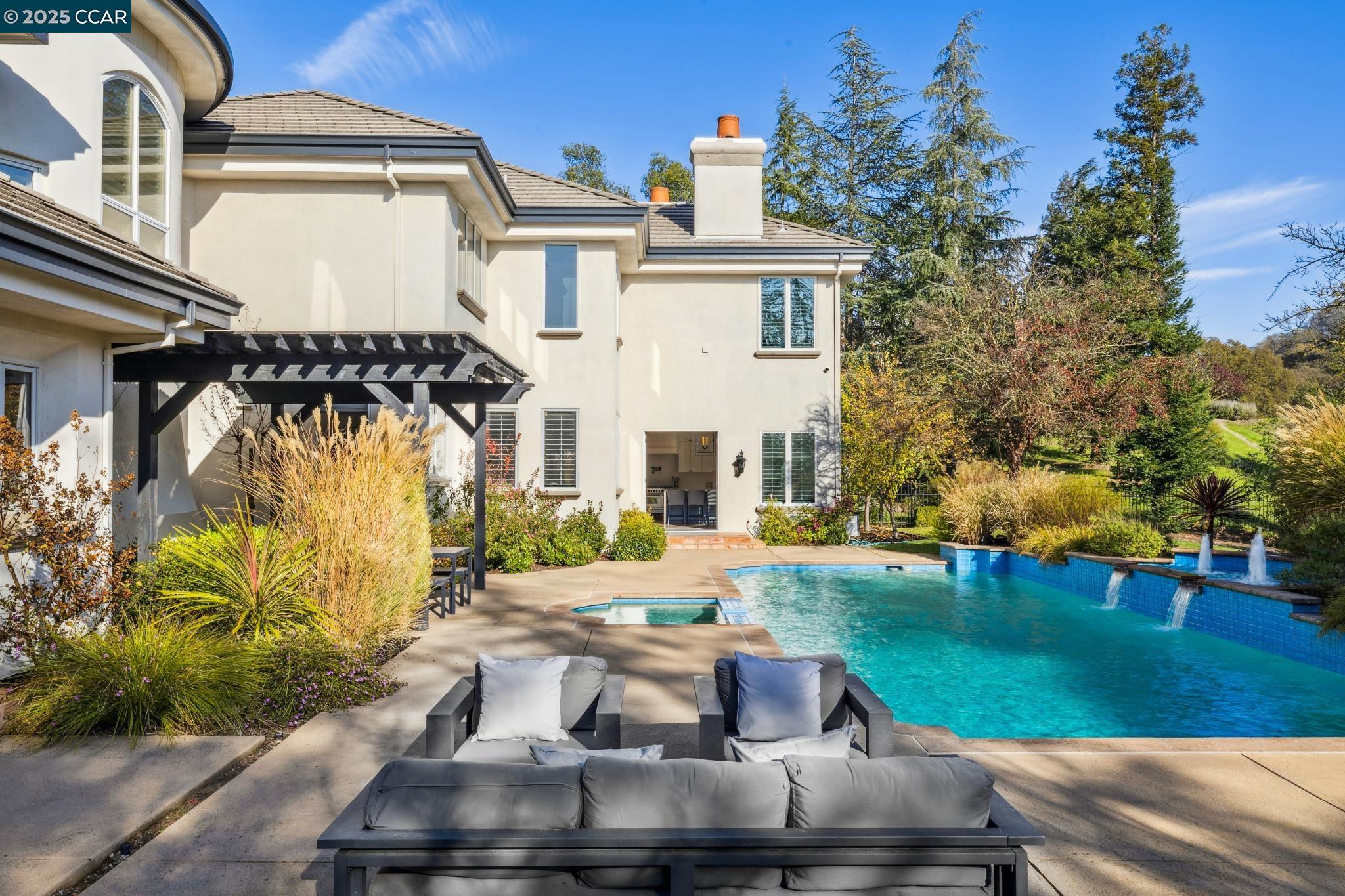 Detail Gallery Image 52 of 60 For 291 Barrington Lane, Alamo,  CA 94507 - 4 Beds | 4/2 Baths