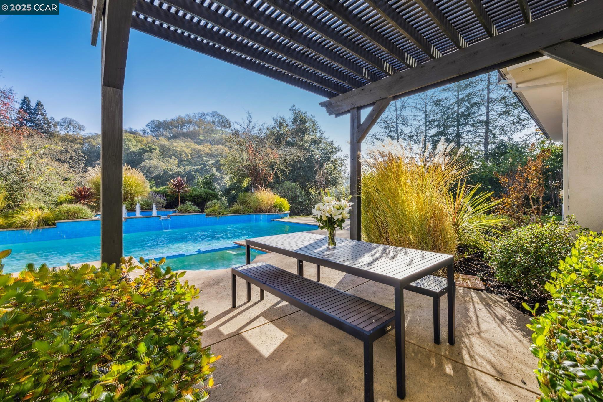 Detail Gallery Image 56 of 60 For 291 Barrington Lane, Alamo,  CA 94507 - 4 Beds | 4/2 Baths