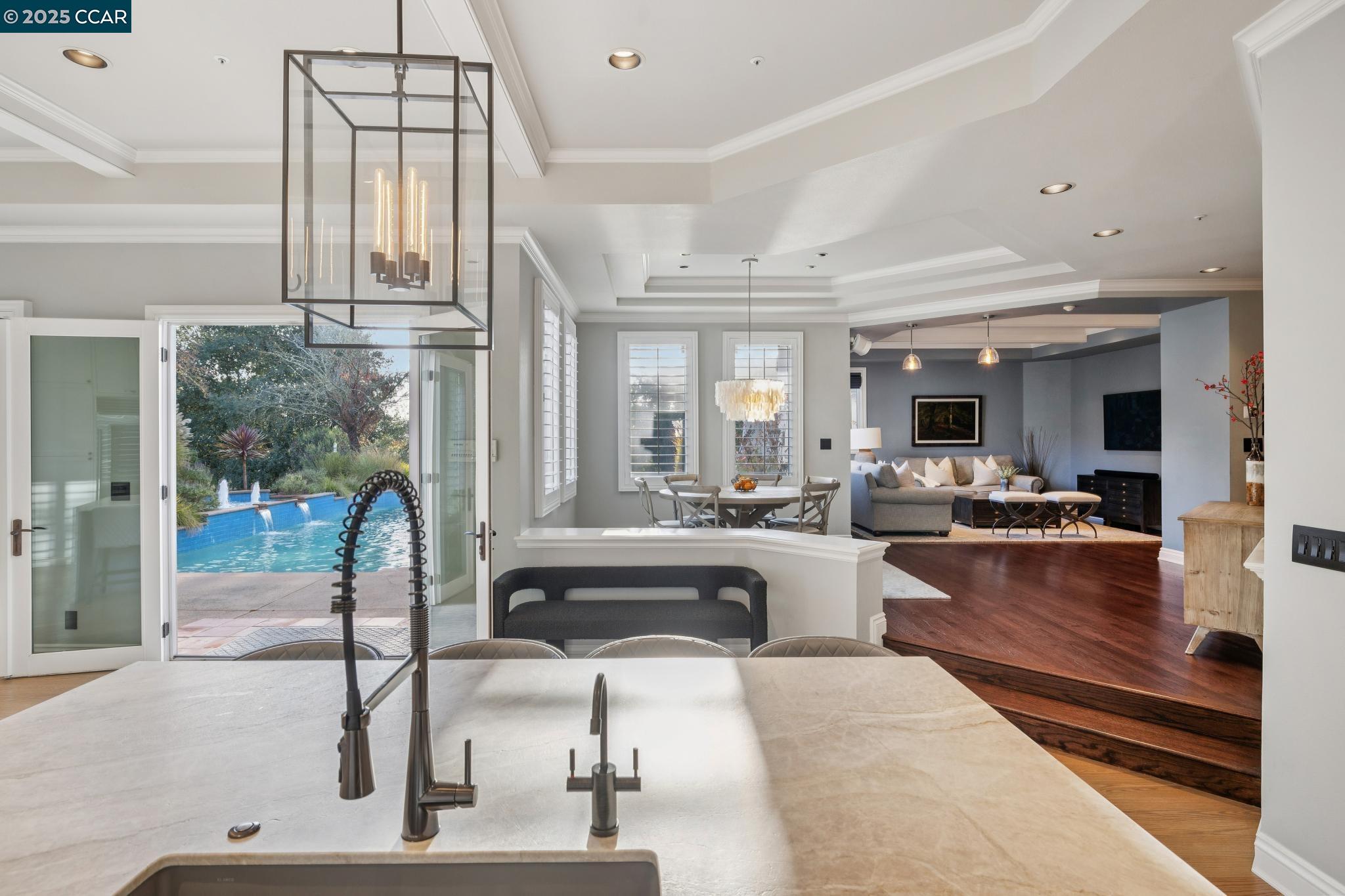 Detail Gallery Image 10 of 60 For 291 Barrington Lane, Alamo,  CA 94507 - 4 Beds | 4/2 Baths