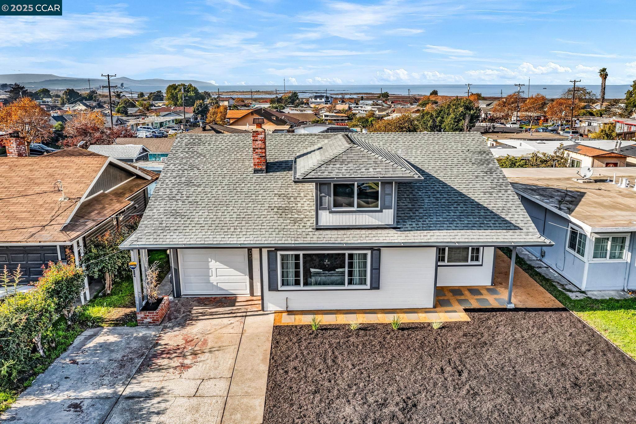 Detail Gallery Image 2 of 48 For 4405 Mcglothen Way, Richmond,  CA 94806 - 3 Beds | 1 Baths