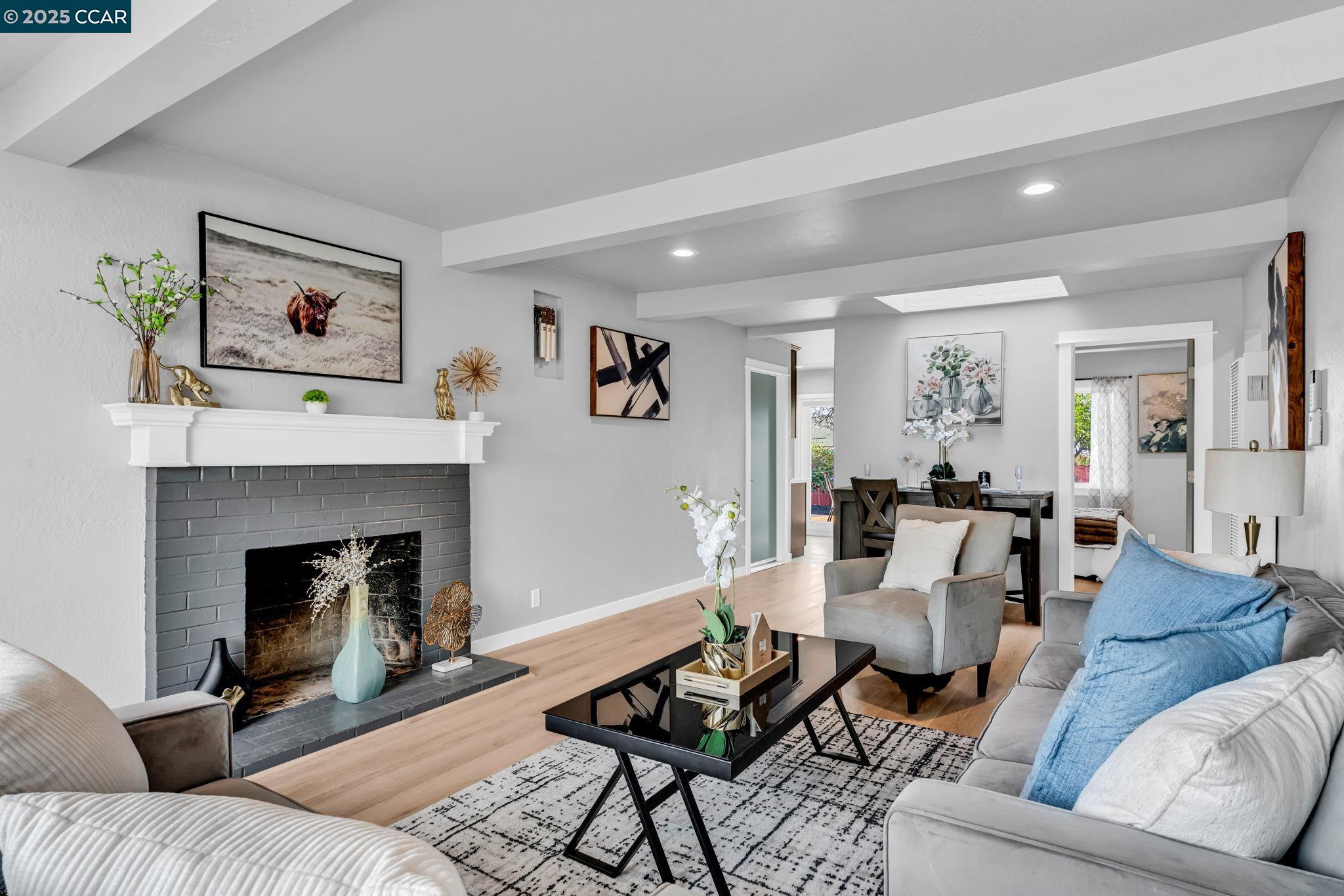 Detail Gallery Image 11 of 48 For 4405 Mcglothen Way, Richmond,  CA 94806 - 3 Beds | 1 Baths