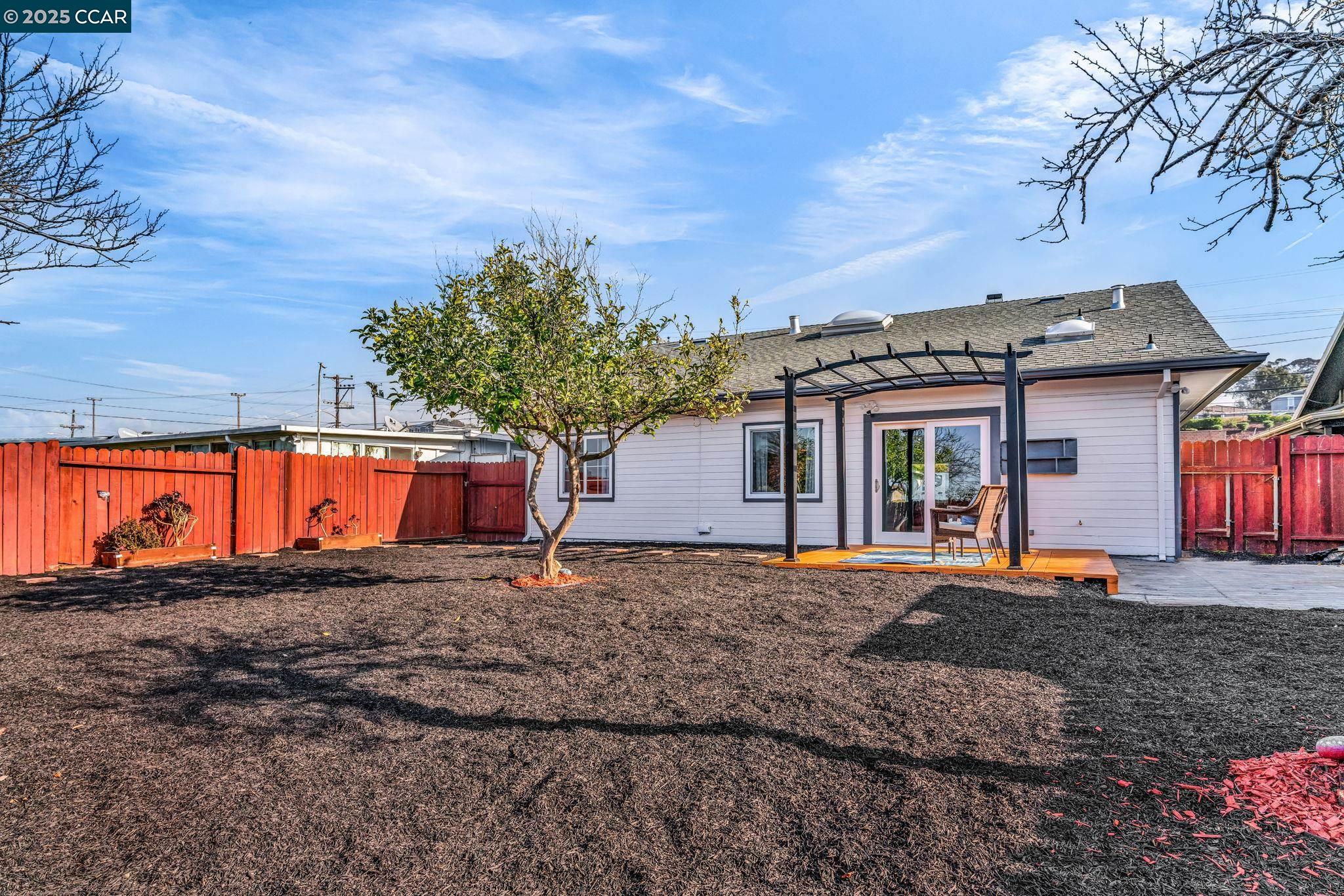 Detail Gallery Image 35 of 48 For 4405 Mcglothen Way, Richmond,  CA 94806 - 3 Beds | 1 Baths