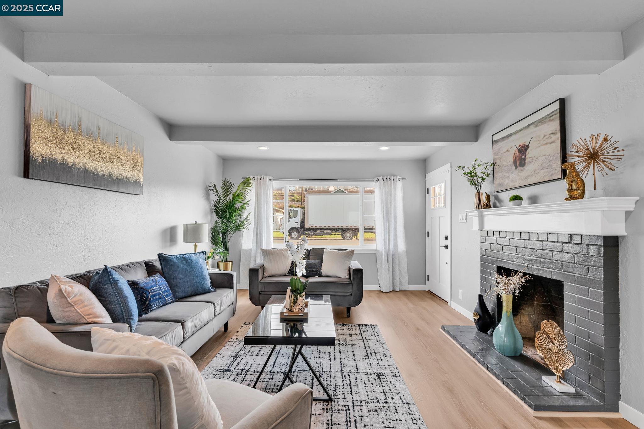 Detail Gallery Image 8 of 48 For 4405 Mcglothen Way, Richmond,  CA 94806 - 3 Beds | 1 Baths