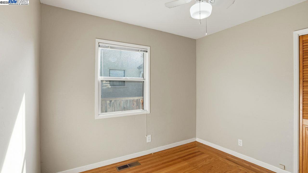 Detail Gallery Image 14 of 40 For 22825 Watkins St, Hayward,  CA 94541 - 3 Beds | 1 Baths