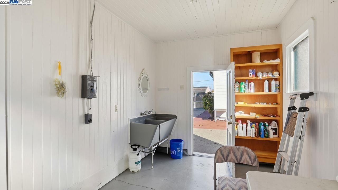 Detail Gallery Image 32 of 40 For 22825 Watkins St, Hayward,  CA 94541 - 3 Beds | 1 Baths