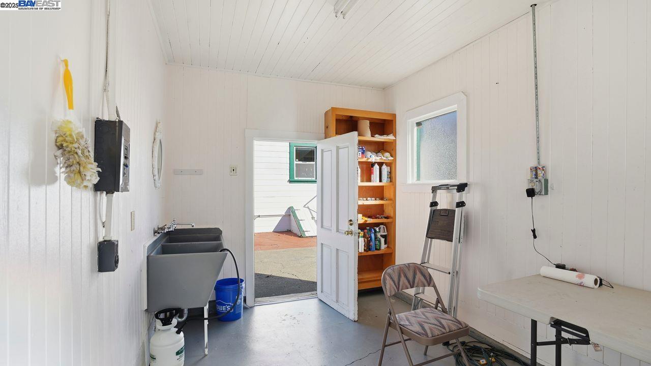 Detail Gallery Image 33 of 40 For 22825 Watkins St, Hayward,  CA 94541 - 3 Beds | 1 Baths