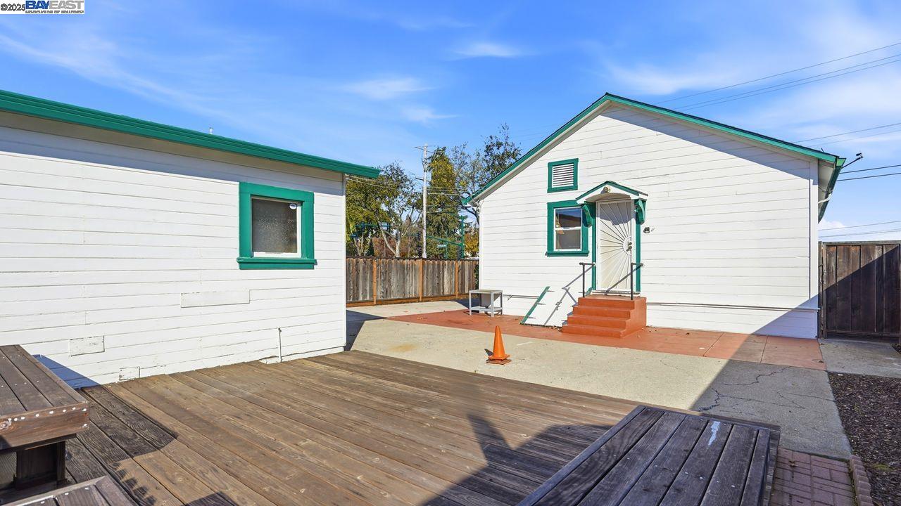 Detail Gallery Image 39 of 40 For 22825 Watkins St, Hayward,  CA 94541 - 3 Beds | 1 Baths