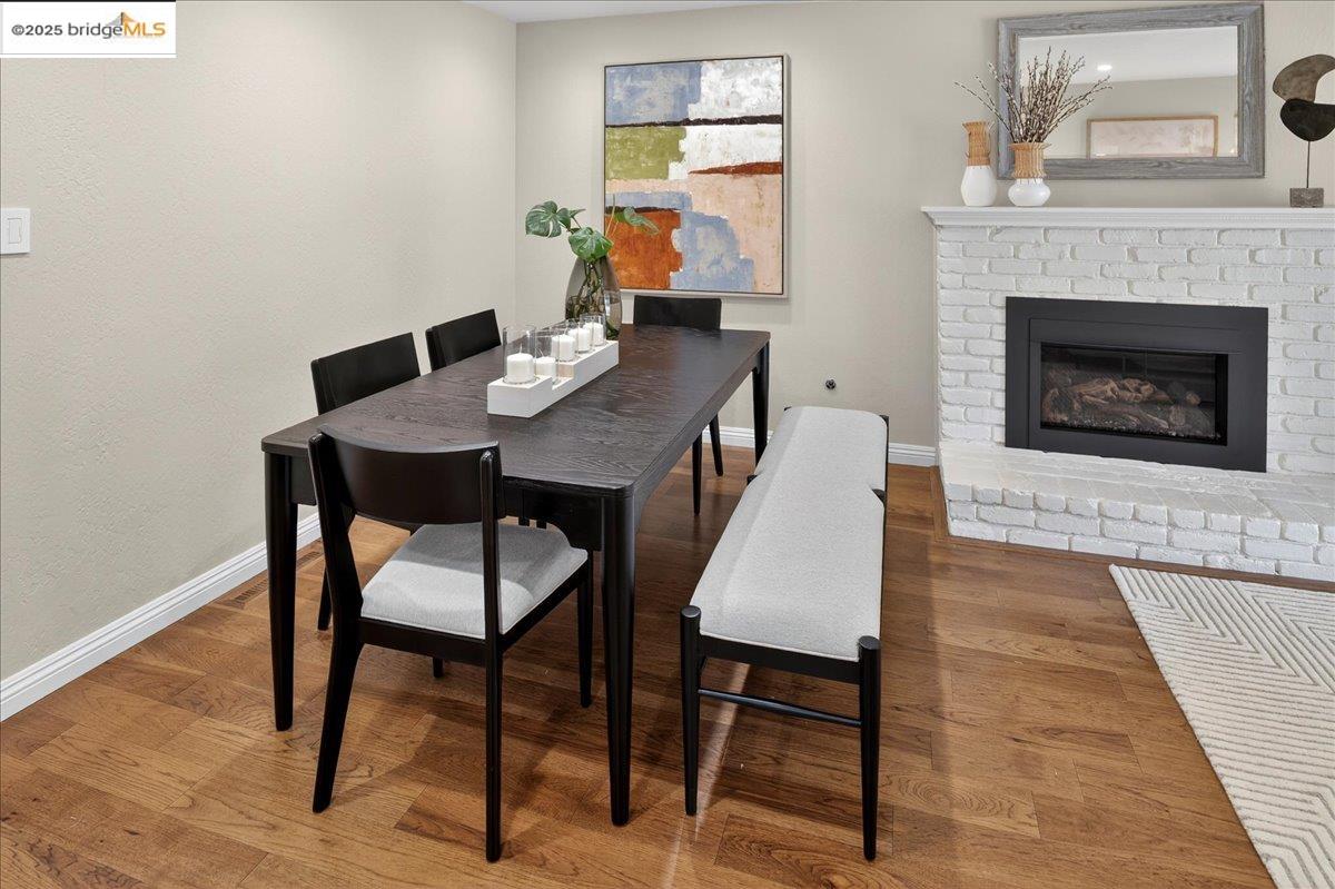 Detail Gallery Image 14 of 39 For 17957 Rockhurst Rd, Castro Valley,  CA 94546 - 3 Beds | 2 Baths