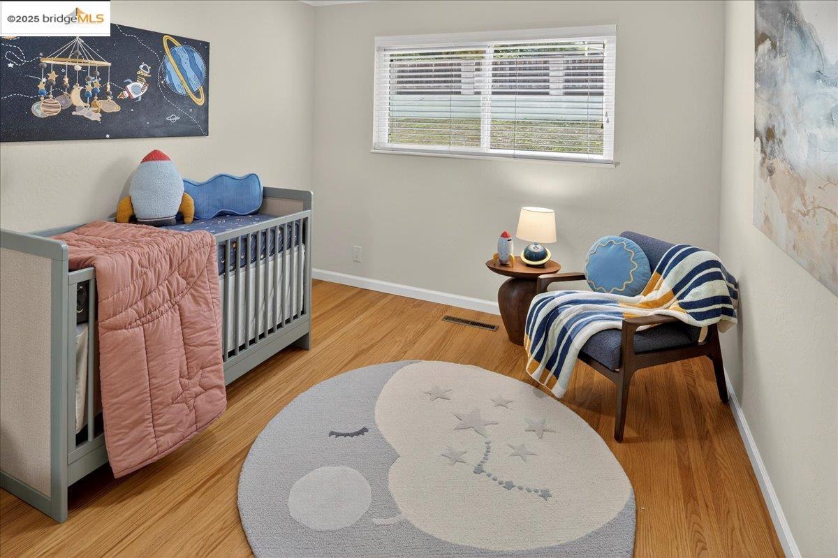 Detail Gallery Image 26 of 39 For 17957 Rockhurst Rd, Castro Valley,  CA 94546 - 3 Beds | 2 Baths