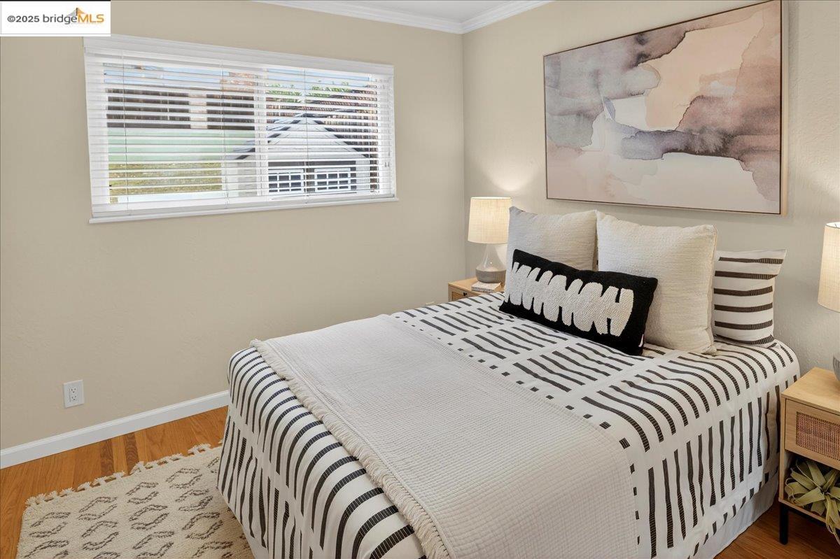 Detail Gallery Image 32 of 39 For 17957 Rockhurst Rd, Castro Valley,  CA 94546 - 3 Beds | 2 Baths