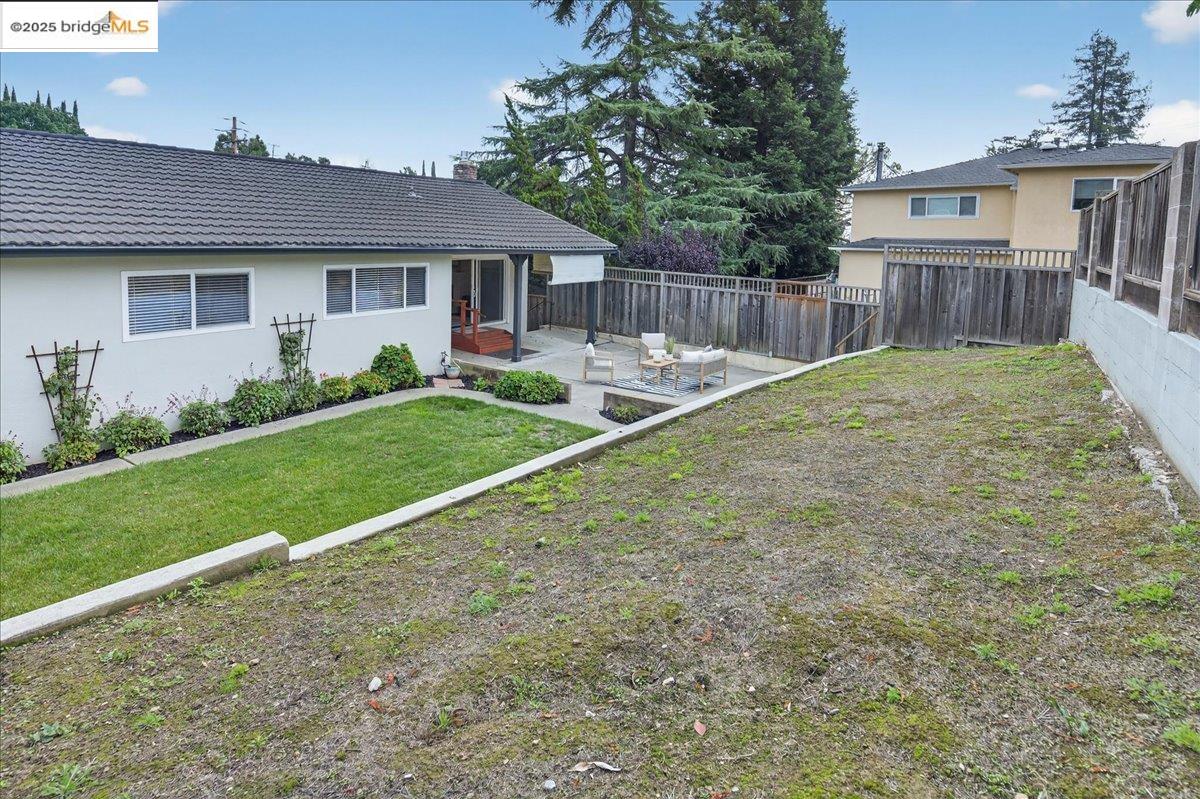 Detail Gallery Image 38 of 39 For 17957 Rockhurst Rd, Castro Valley,  CA 94546 - 3 Beds | 2 Baths