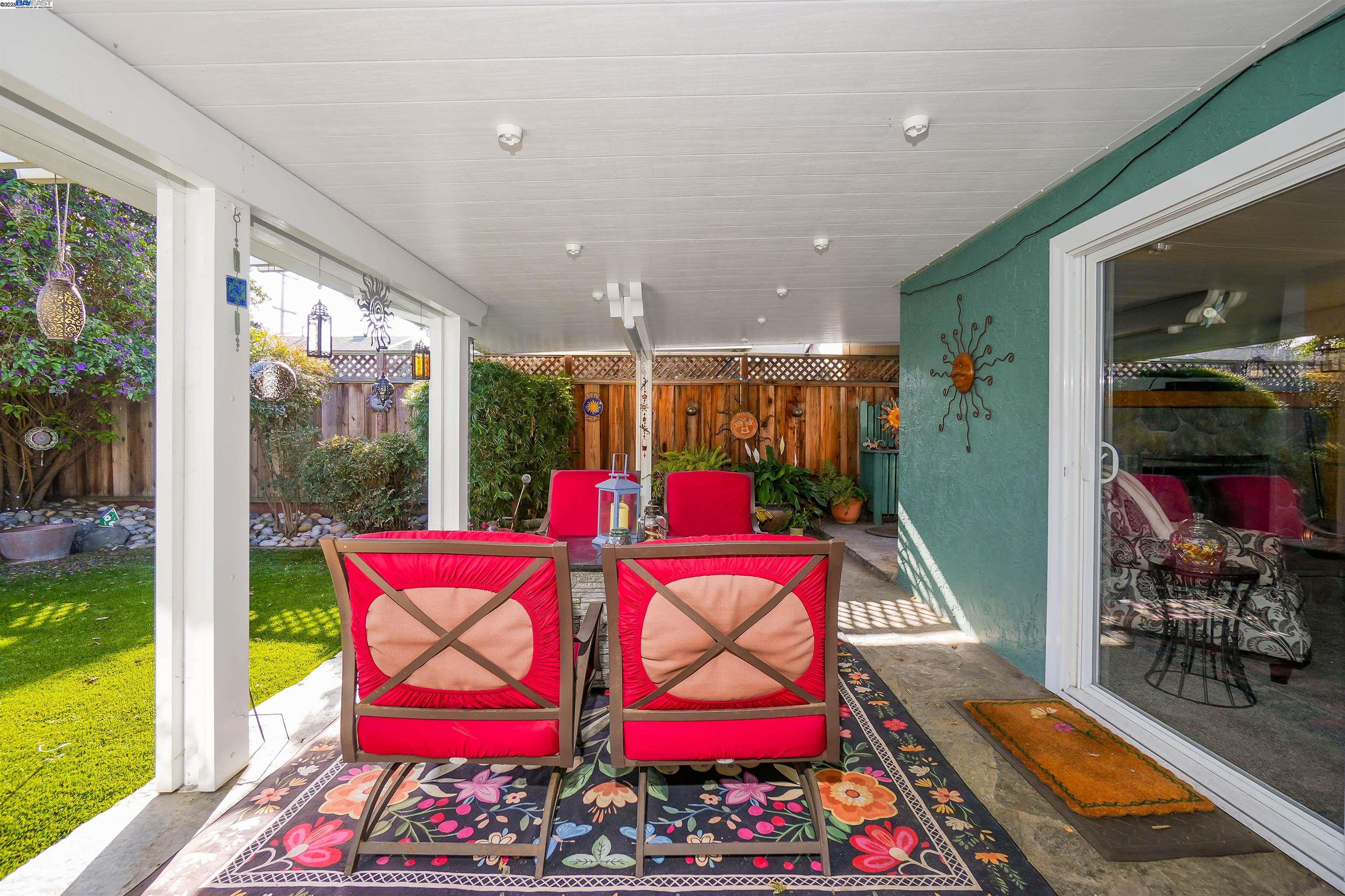 Detail Gallery Image 26 of 30 For 2472 Bradford Ave, Hayward,  CA 94545 - 3 Beds | 2 Baths