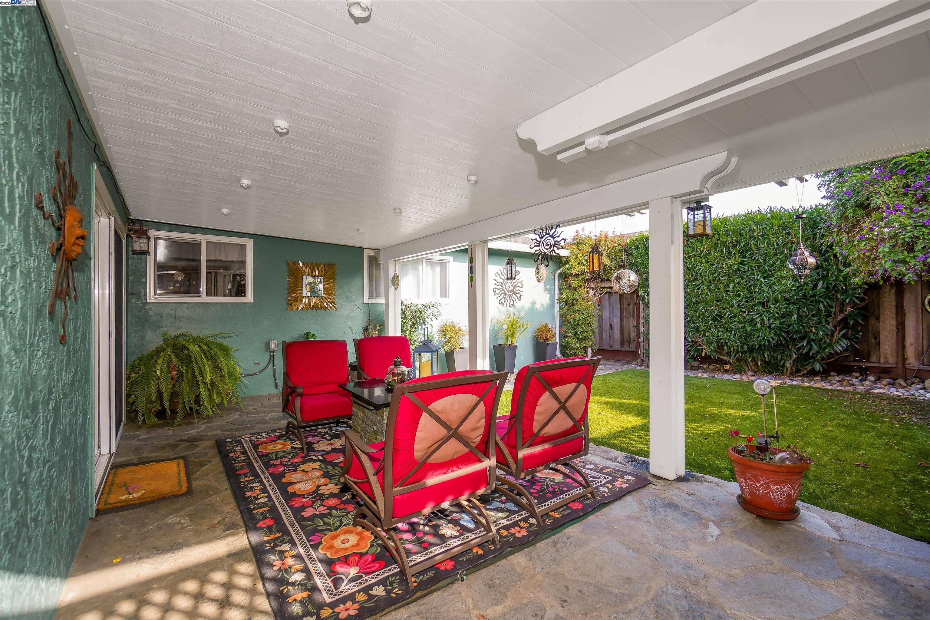 Detail Gallery Image 27 of 30 For 2472 Bradford Ave, Hayward,  CA 94545 - 3 Beds | 2 Baths