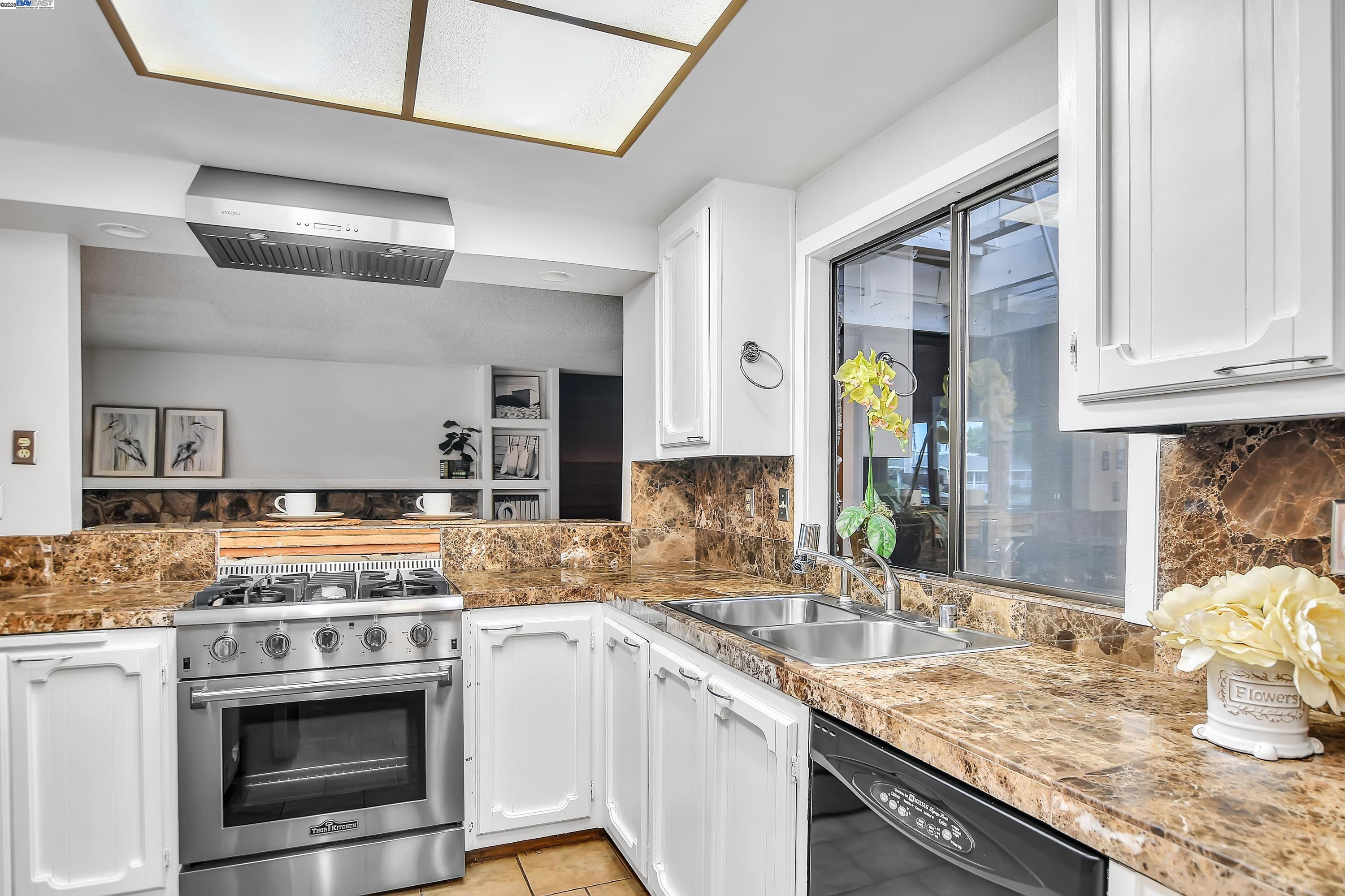 Detail Gallery Image 13 of 33 For 1402 Willow Lake, Discovery Bay,  CA 94505 - 3 Beds | 2 Baths