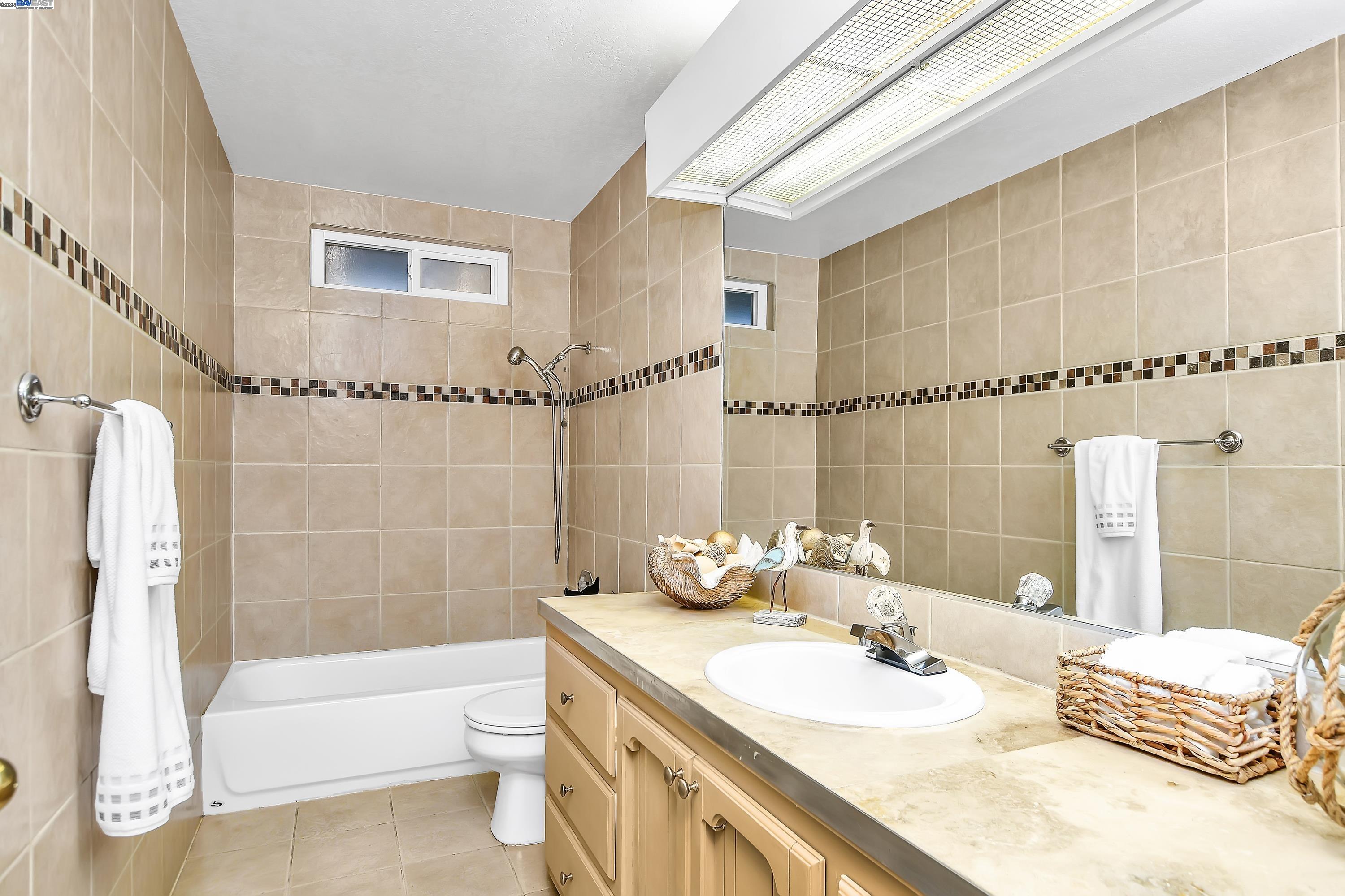 Detail Gallery Image 20 of 33 For 1402 Willow Lake, Discovery Bay,  CA 94505 - 3 Beds | 2 Baths