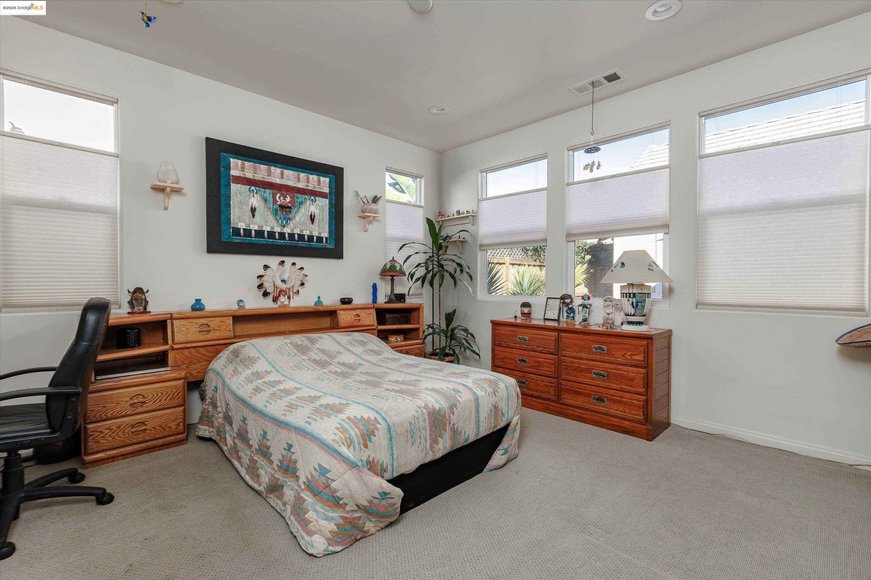 Detail Gallery Image 14 of 29 For 3940 Righetti Ranch Rd, San Luis Obispo,  CA 93401 - 3 Beds | 3 Baths