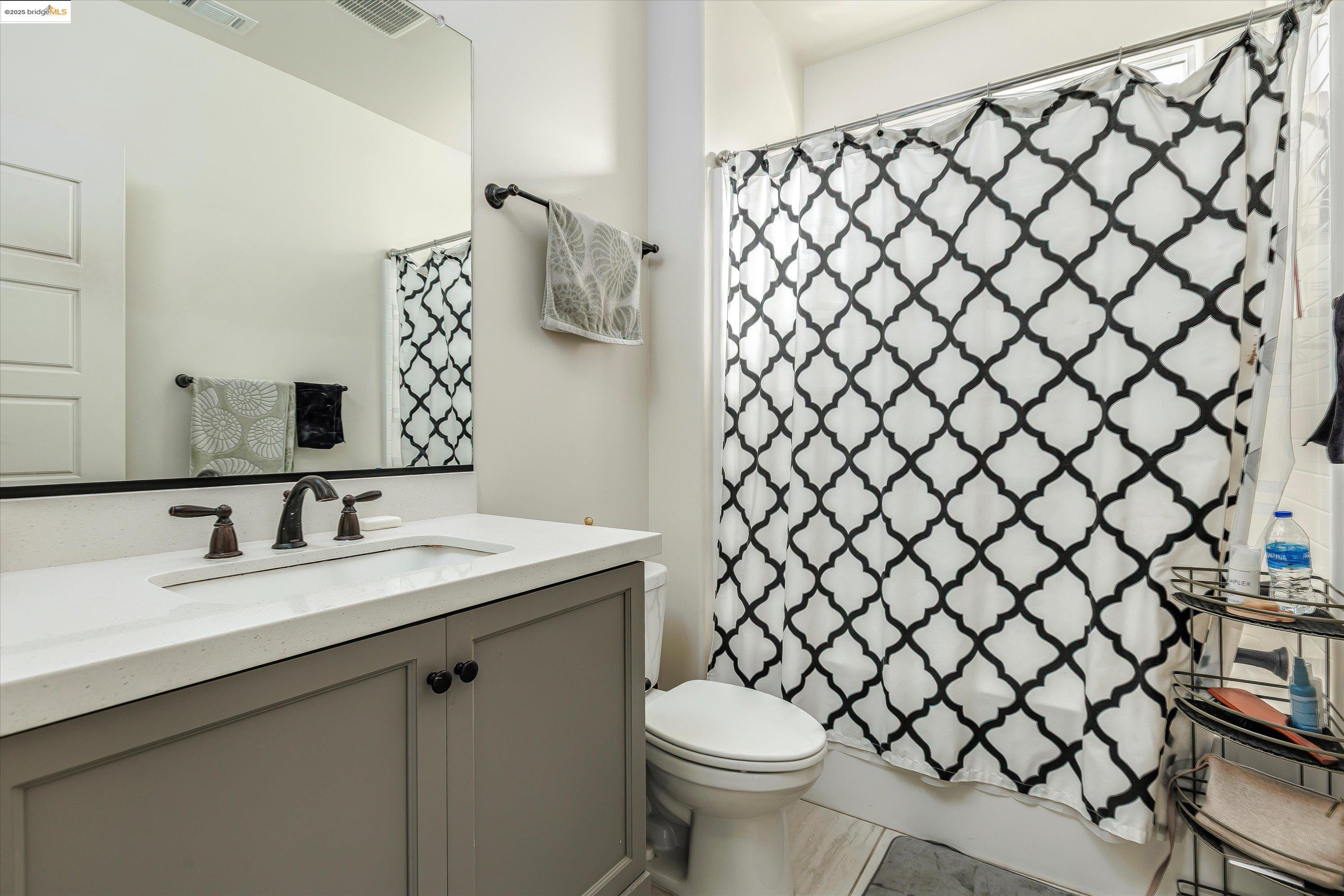 Detail Gallery Image 20 of 29 For 3940 Righetti Ranch Rd, San Luis Obispo,  CA 93401 - 3 Beds | 3 Baths