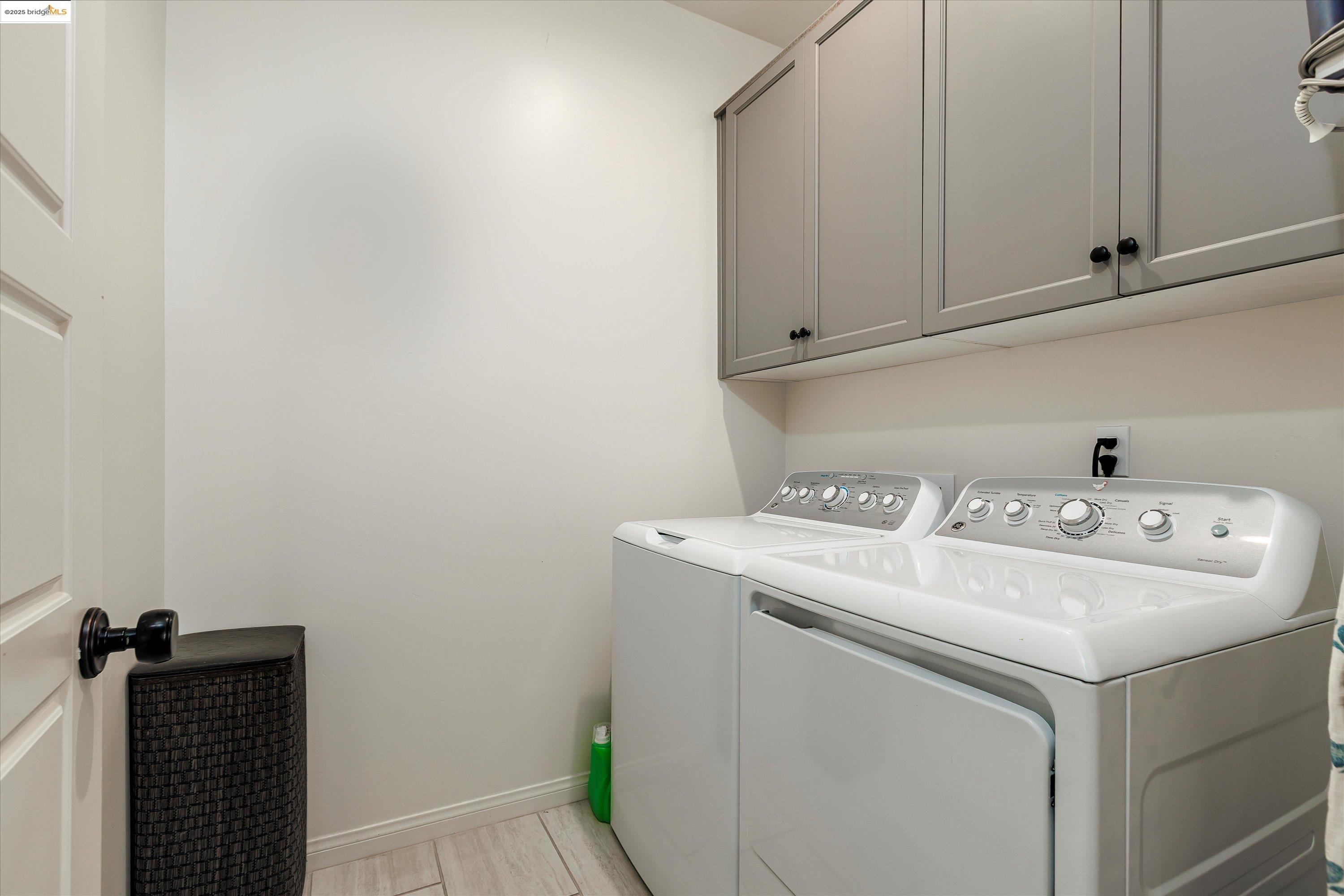 Detail Gallery Image 23 of 29 For 3940 Righetti Ranch Rd, San Luis Obispo,  CA 93401 - 3 Beds | 3 Baths