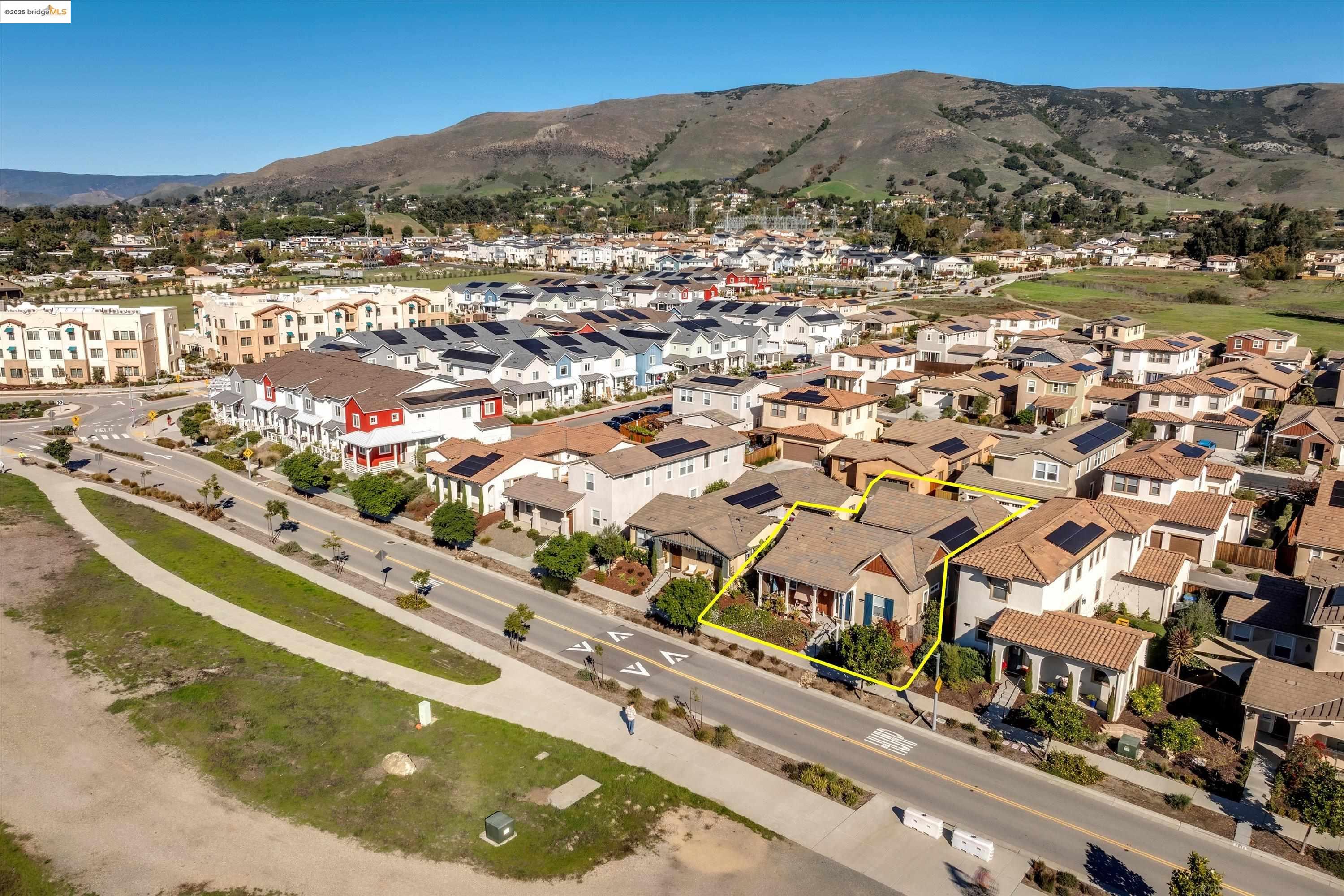 Detail Gallery Image 26 of 29 For 3940 Righetti Ranch Rd, San Luis Obispo,  CA 93401 - 3 Beds | 3 Baths