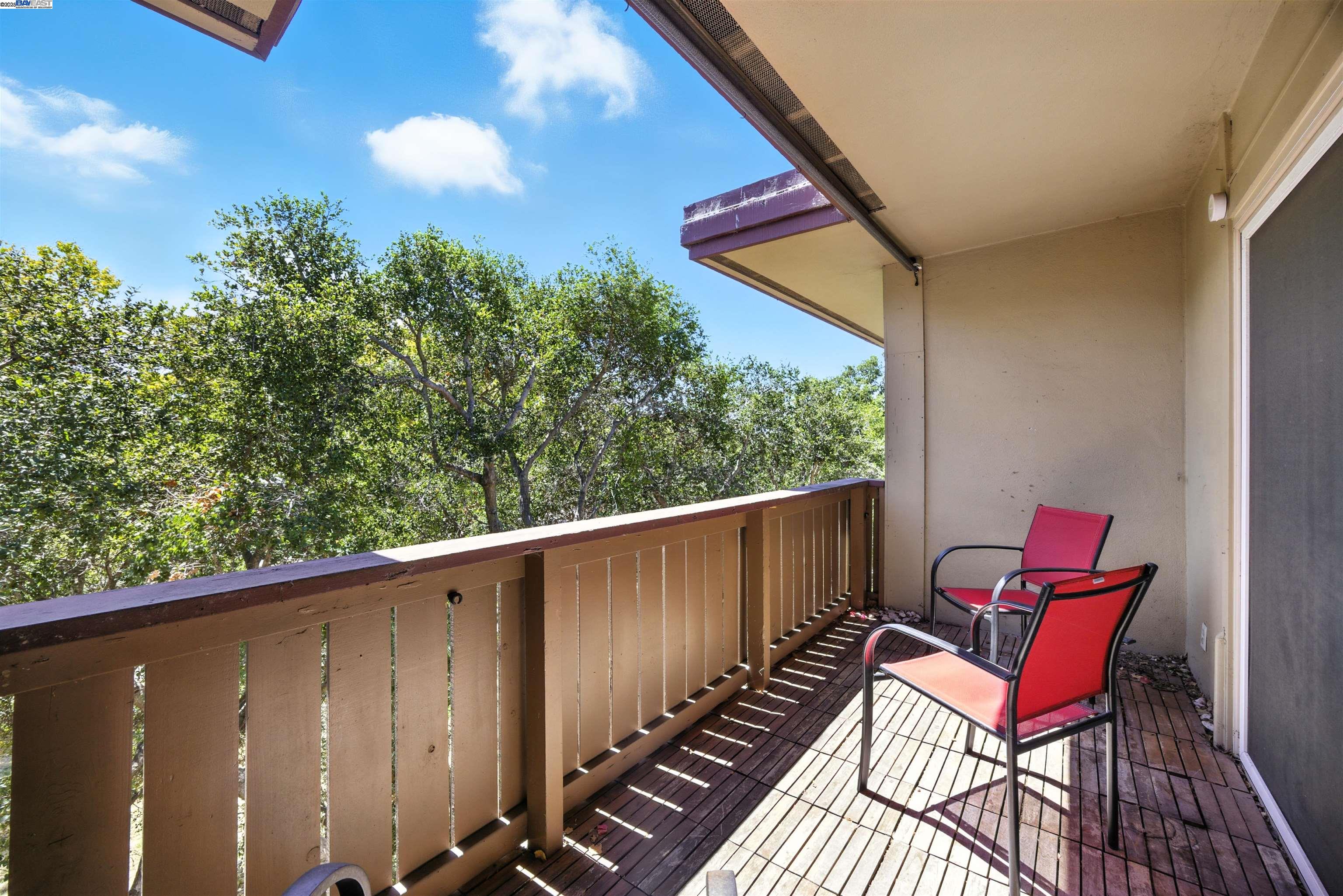 Detail Gallery Image 17 of 23 For 1321 Webster St #D303,  Alameda,  CA 94501 - 2 Beds | 2 Baths