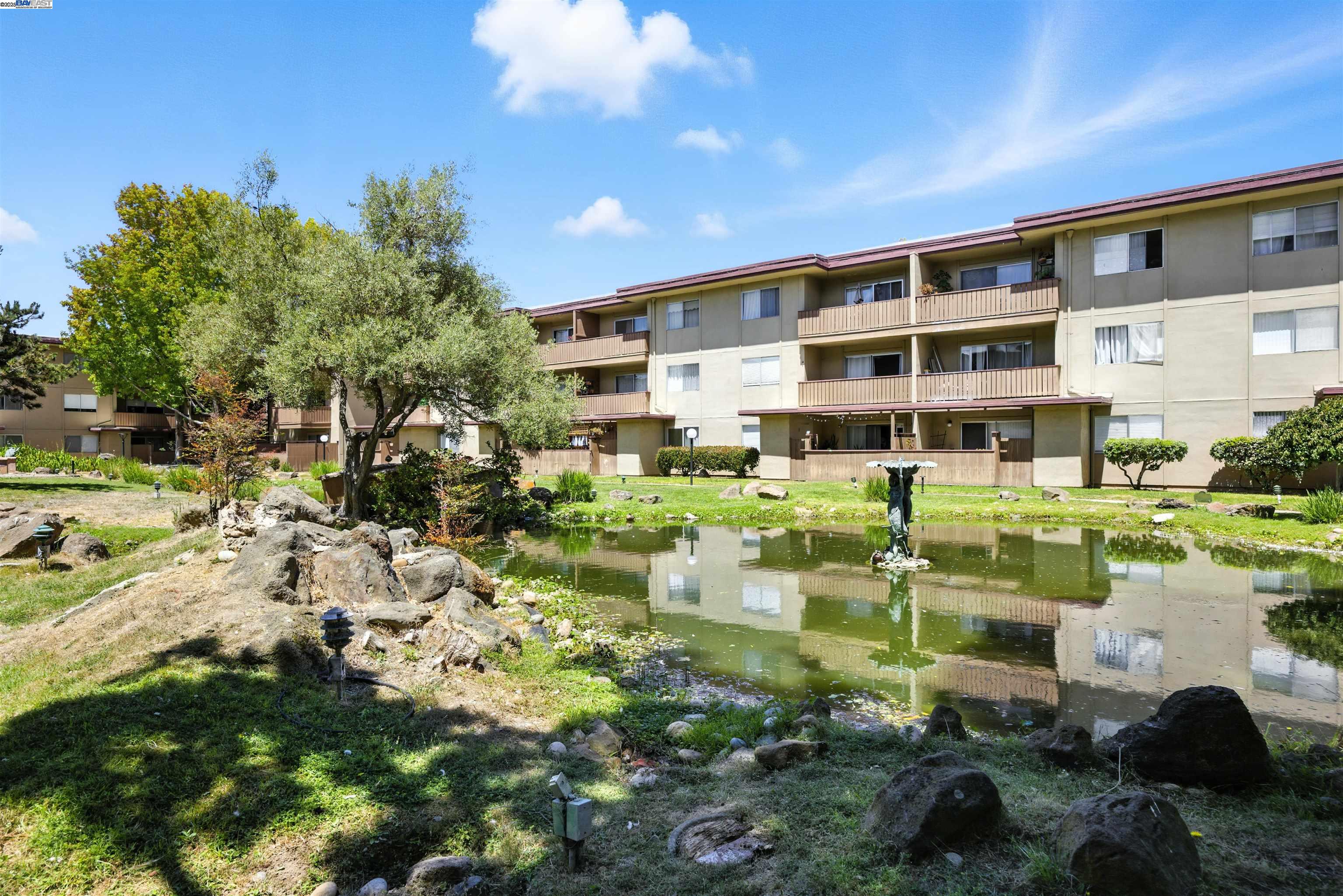 Detail Gallery Image 20 of 23 For 1321 Webster St #D303,  Alameda,  CA 94501 - 2 Beds | 2 Baths