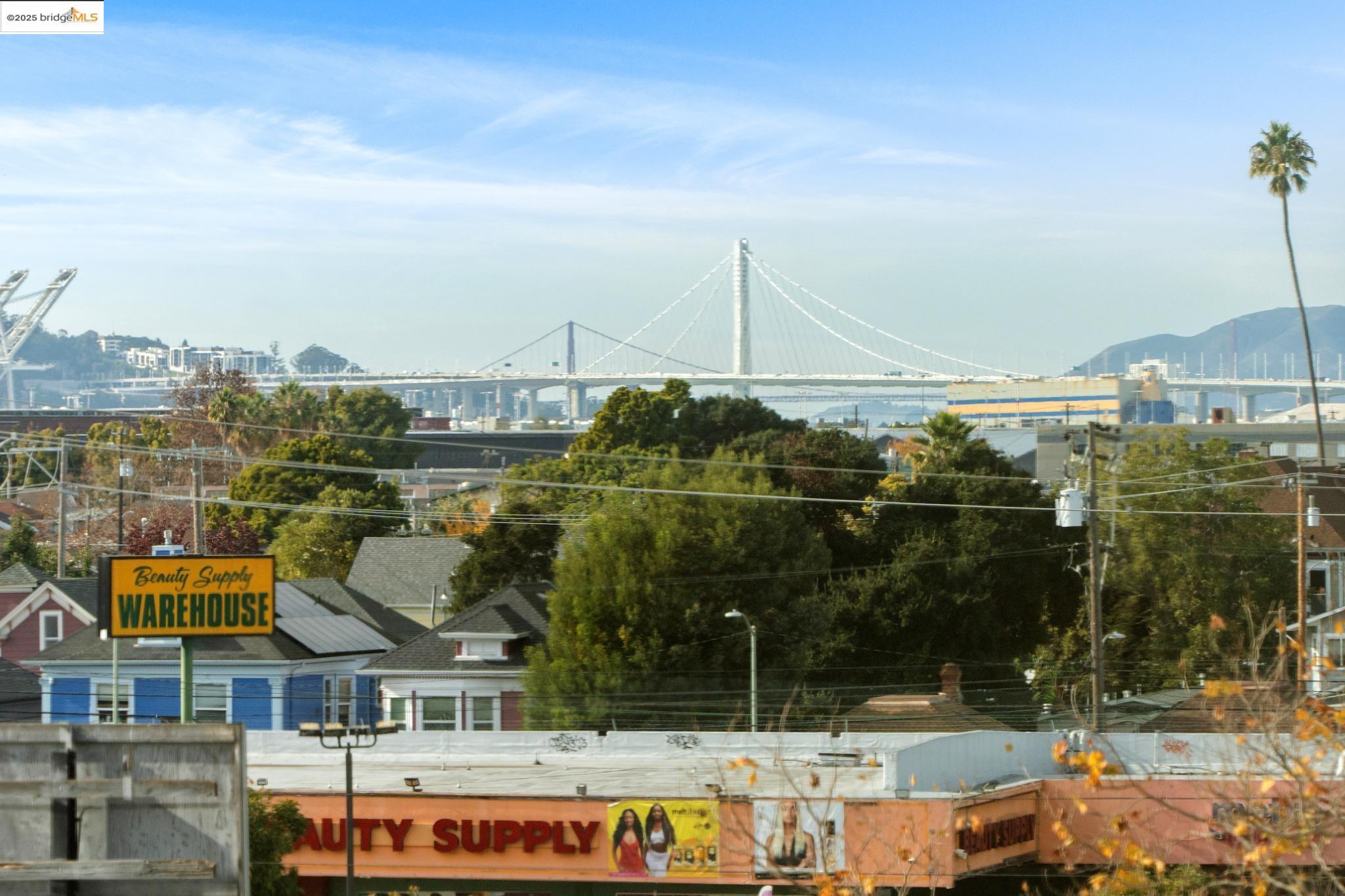 Detail Gallery Image 46 of 59 For 850 W Grand Ave #17,  Oakland,  CA 94607 - 1 Beds | 2 Baths