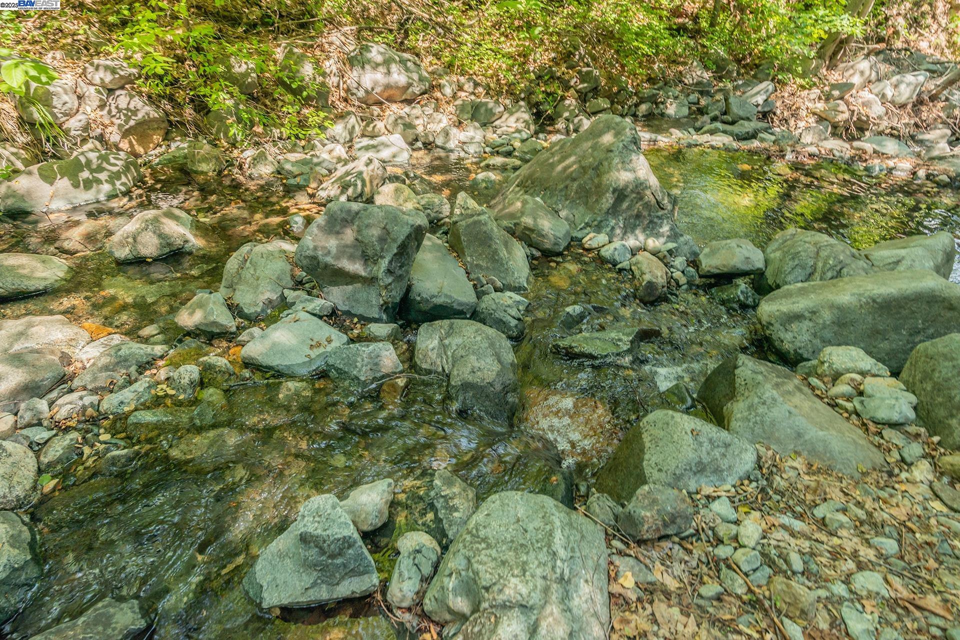 Detail Gallery Image 31 of 35 For 1371 Eagle Creek Loop Rd, –,  CA 96091 - 3 Beds | 2 Baths