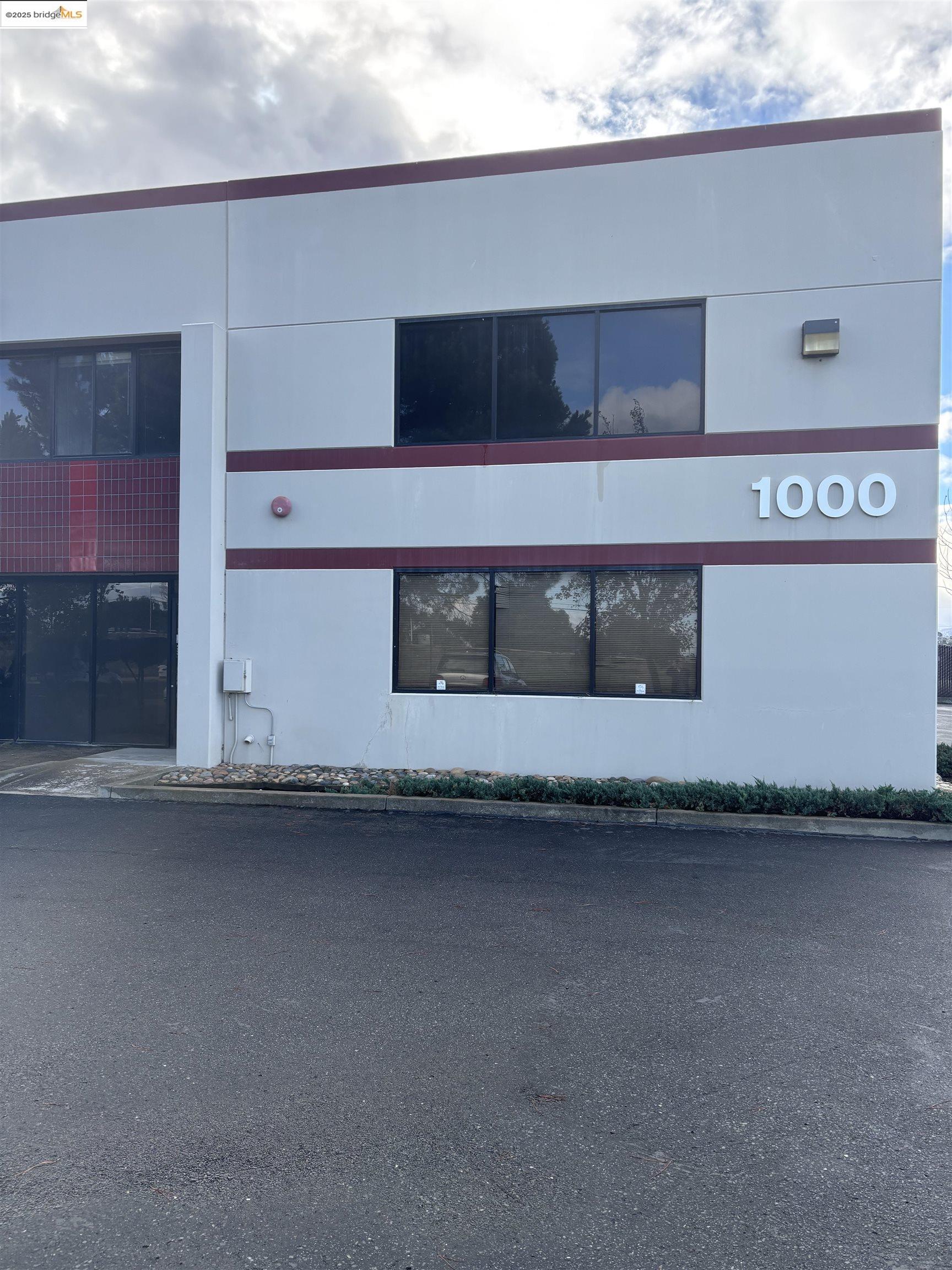 Front Image Thumbnail for EB41118891