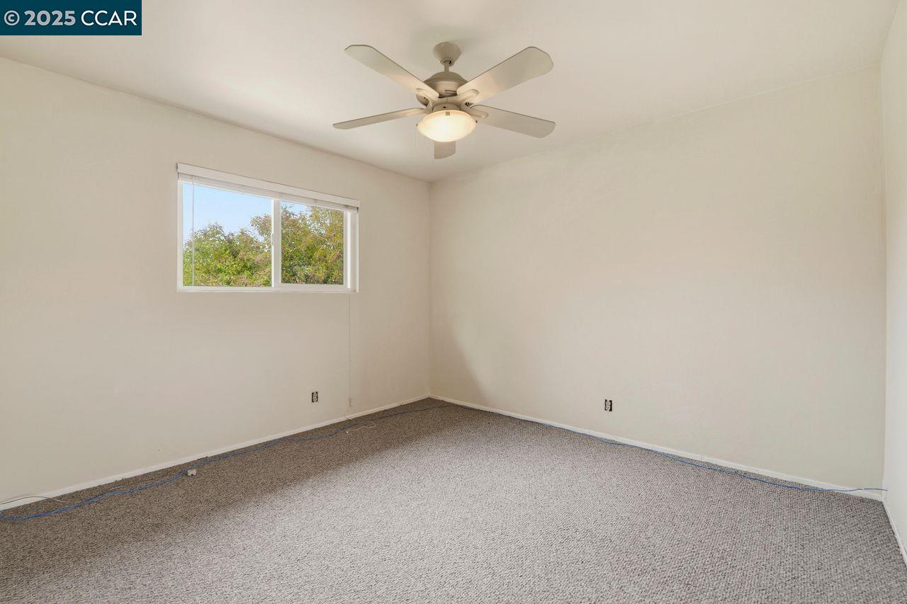 Detail Gallery Image 15 of 34 For 1135 Corrie Ln, Walnut Creek,  CA 94597-1804 - 4 Beds | 2/1 Baths