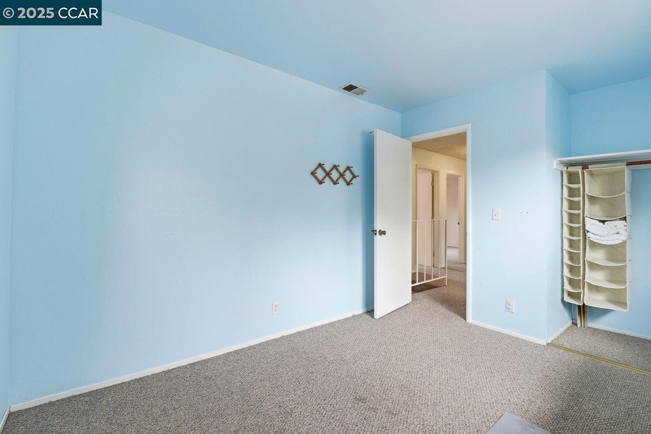 Detail Gallery Image 23 of 34 For 1135 Corrie Ln, Walnut Creek,  CA 94597-1804 - 4 Beds | 2/1 Baths