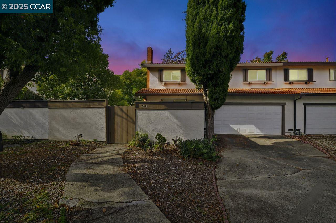 Detail Gallery Image 32 of 34 For 1135 Corrie Ln, Walnut Creek,  CA 94597-1804 - 4 Beds | 2/1 Baths