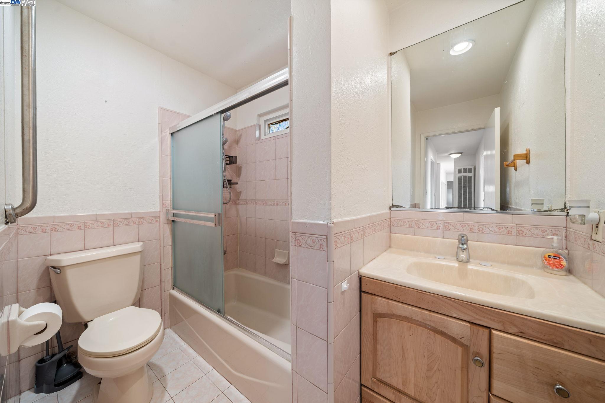 Detail Gallery Image 21 of 28 For 6449 Cedar Blvd, Newark,  CA 94560 - 4 Beds | 2 Baths