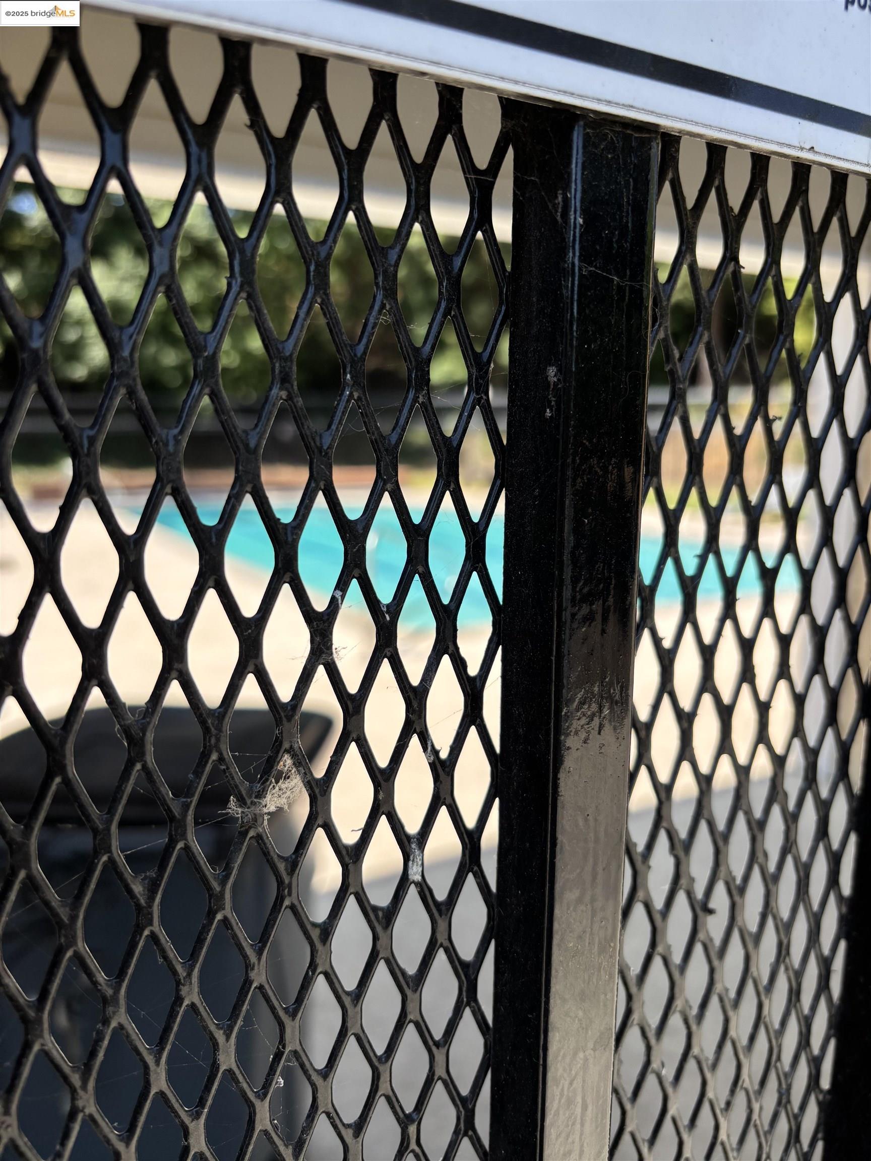 Detail Gallery Image 16 of 18 For 388 Mill Rd, Martinez,  CA 94553 - 2 Beds | 2 Baths