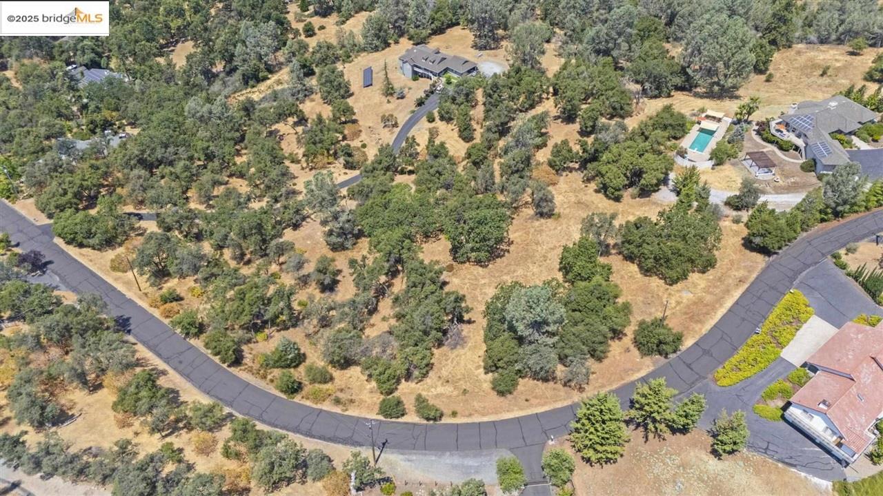 Detail Gallery Image 2 of 14 For 16400 Crestridge Ave, Sonora,  CA 95370 - – Beds | – Baths