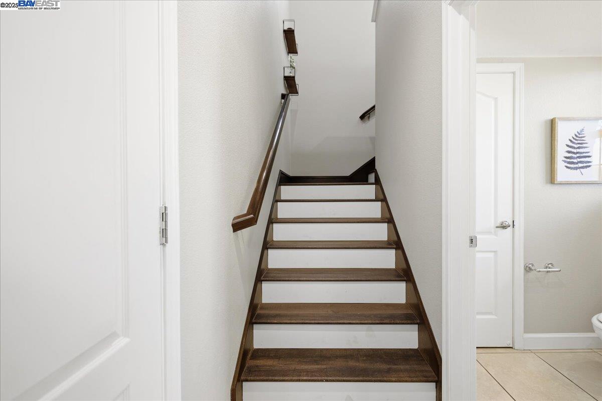 Detail Gallery Image 28 of 60 For 1504 Middle Ln, Hayward,  CA 94545 - 3 Beds | 2/1 Baths