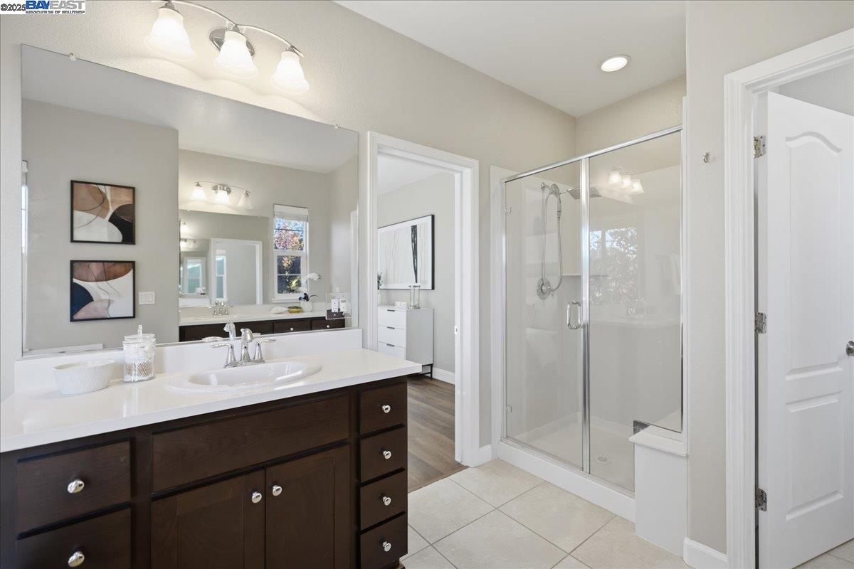 Detail Gallery Image 49 of 60 For 1504 Middle Ln, Hayward,  CA 94545 - 3 Beds | 2/1 Baths
