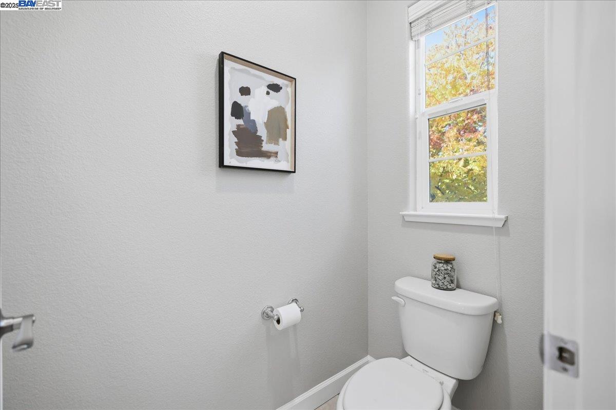 Detail Gallery Image 53 of 60 For 1504 Middle Ln, Hayward,  CA 94545 - 3 Beds | 2/1 Baths