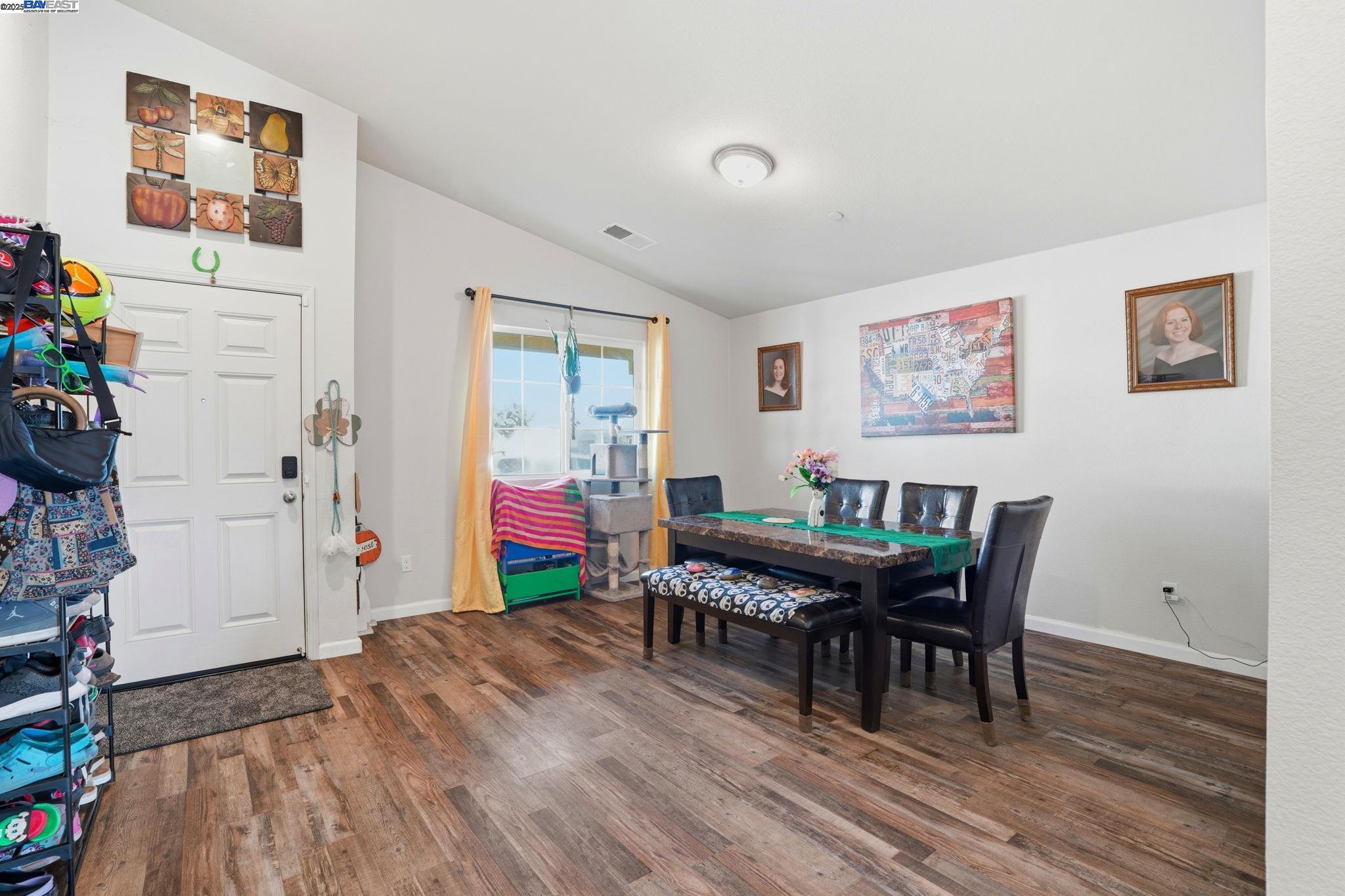 Detail Gallery Image 14 of 34 For 296 Dena Ct, Merced,  CA 95341 - 4 Beds | 2 Baths