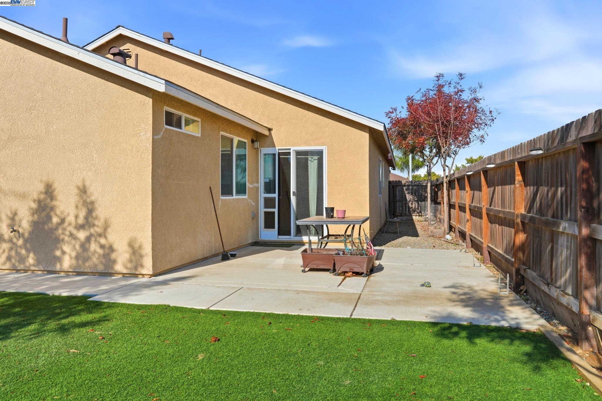 Detail Gallery Image 28 of 34 For 296 Dena Ct, Merced,  CA 95341 - 4 Beds | 2 Baths