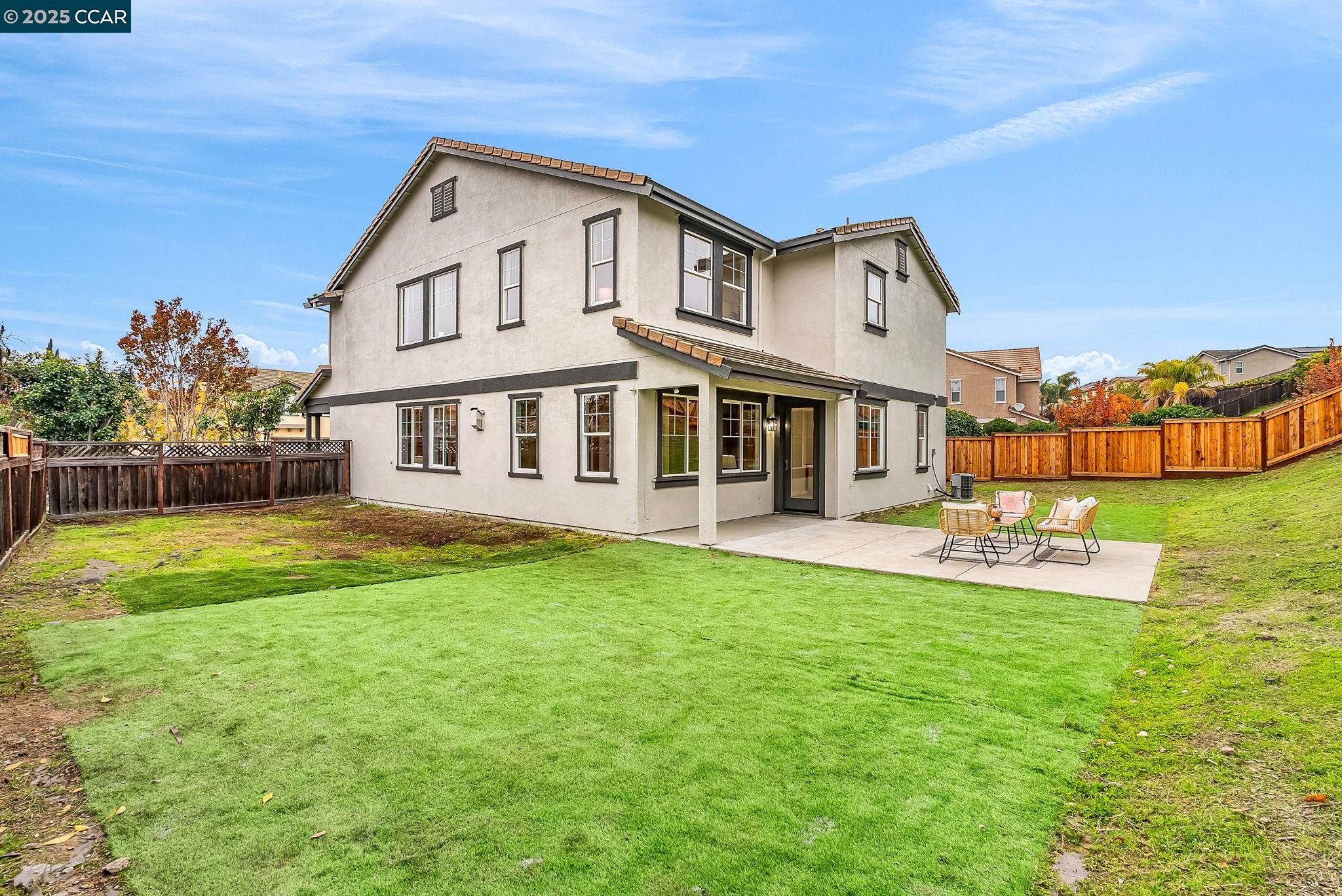 Detail Gallery Image 2 of 32 For 5560 Mcfarlan Ranch Dr, Antioch,  CA 94531 - 4 Beds | 2/1 Baths