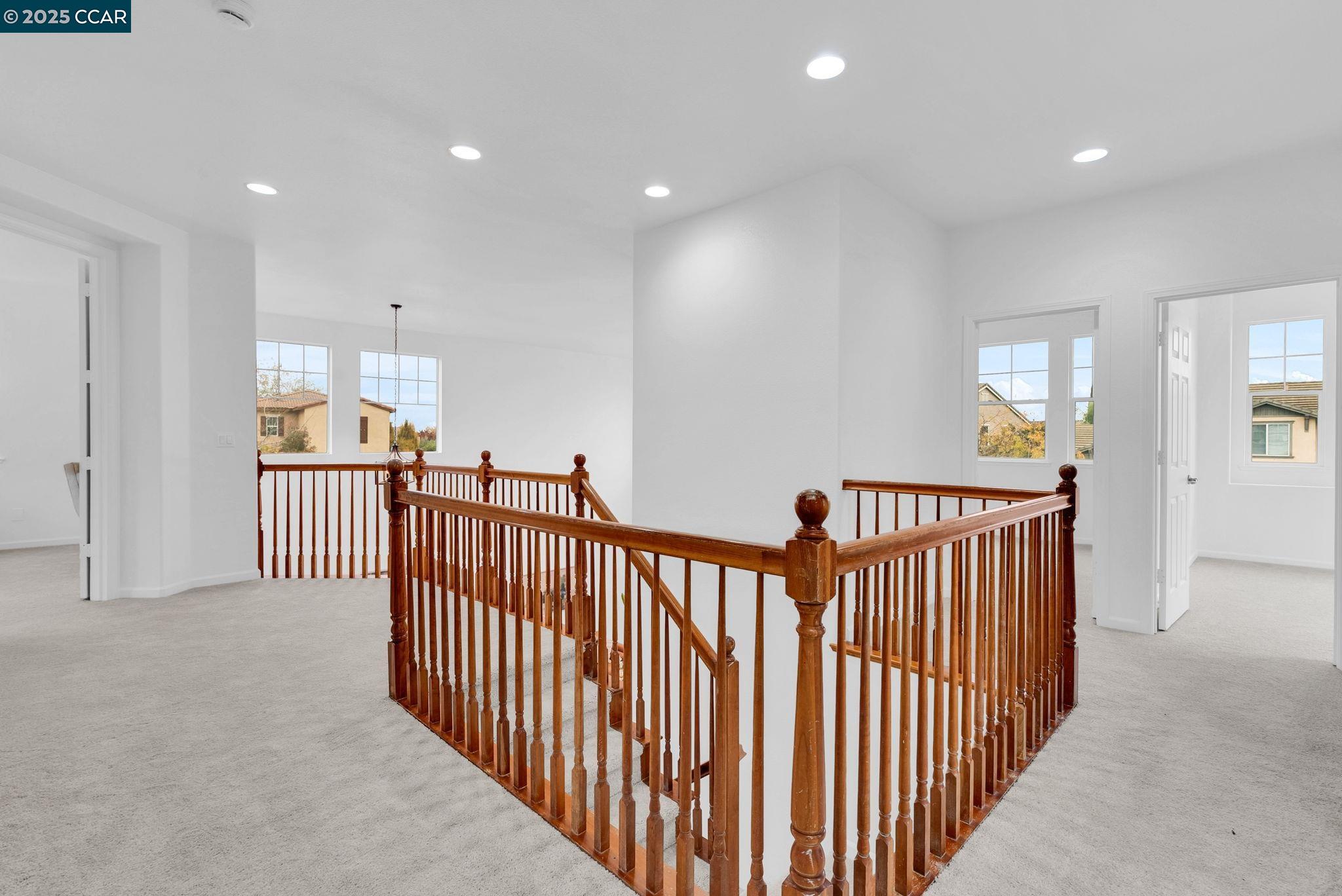 Detail Gallery Image 13 of 32 For 5560 Mcfarlan Ranch Dr, Antioch,  CA 94531 - 4 Beds | 2/1 Baths