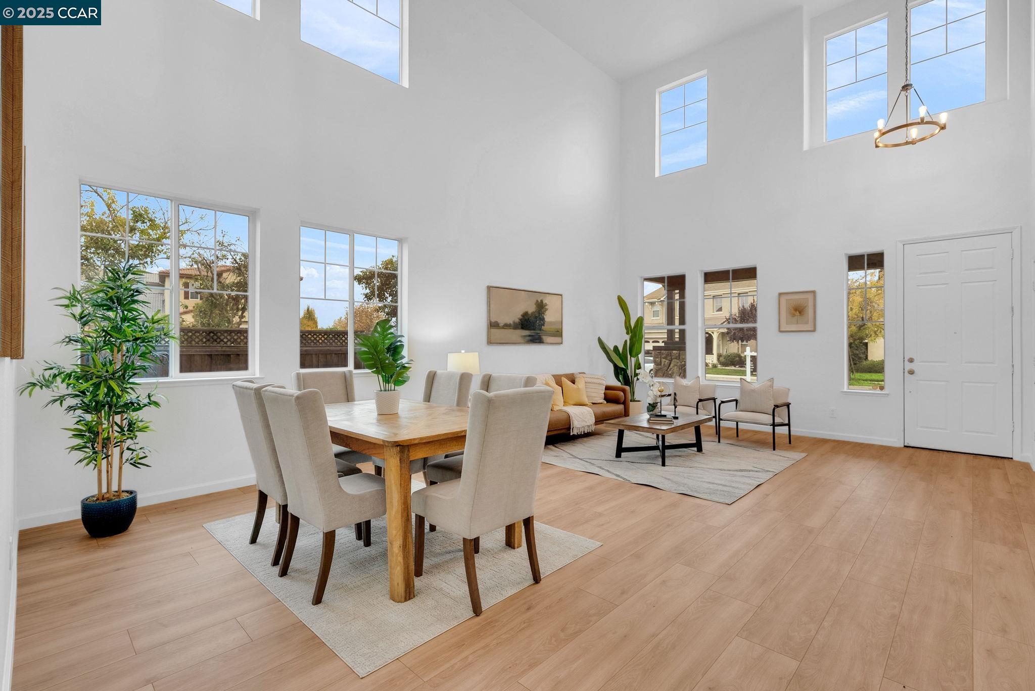 Detail Gallery Image 7 of 32 For 5560 Mcfarlan Ranch Dr, Antioch,  CA 94531 - 4 Beds | 2/1 Baths